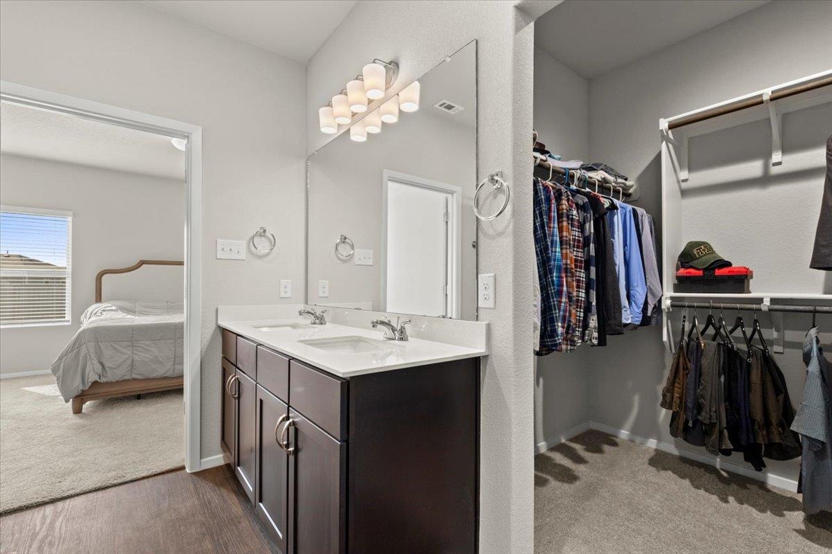 1296 Teychas Dr, Kyle, TX 78640