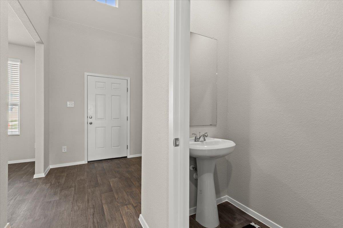 1296 Teychas Dr, Kyle, TX 78640