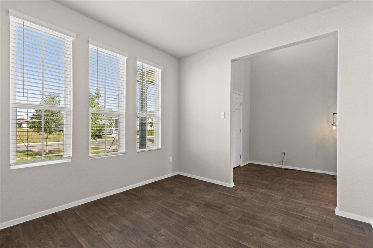 1296 Teychas Dr, Kyle, TX 78640