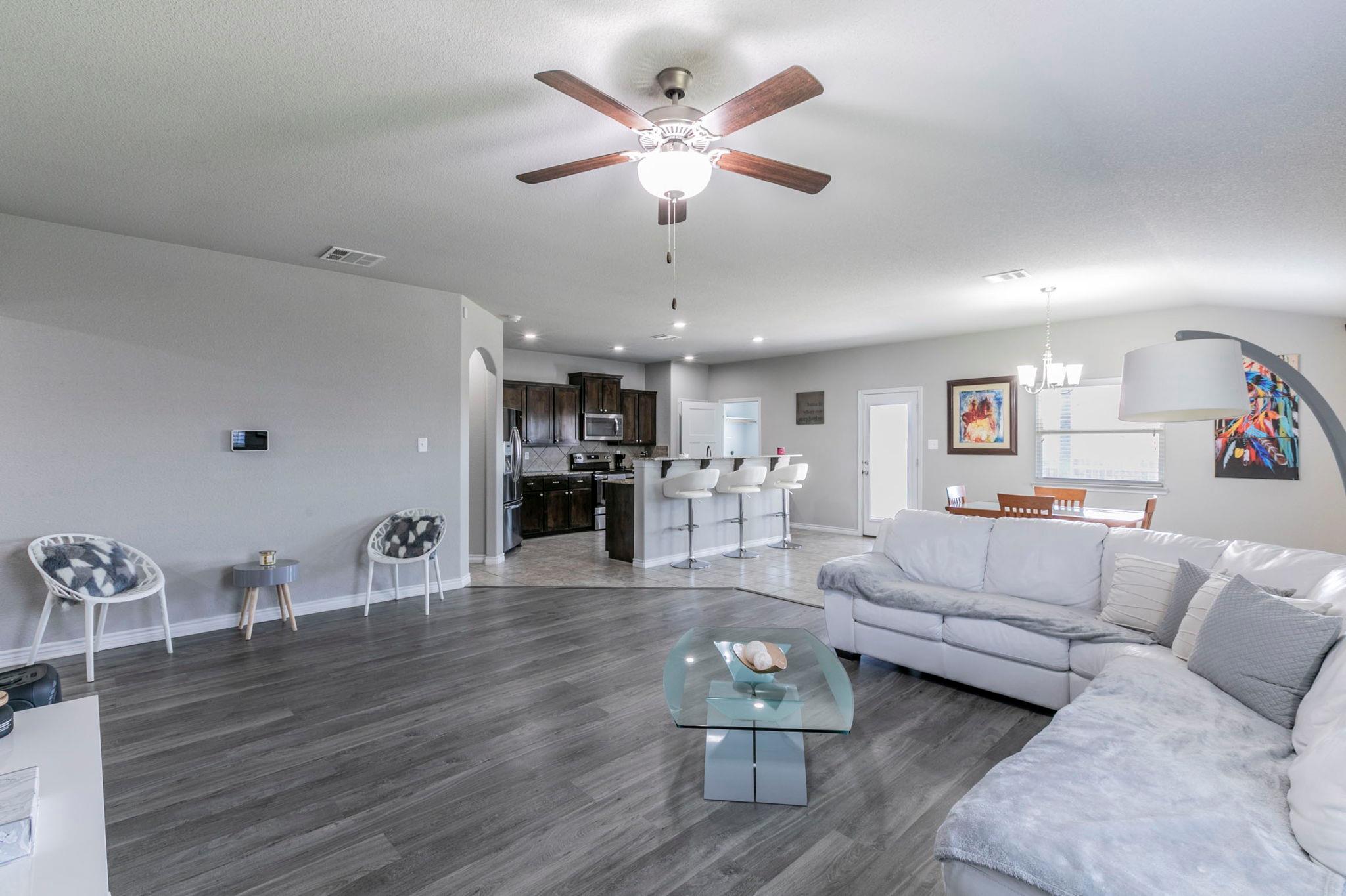 7002 Spirit Of The West Dr, Killeen, TX 76549