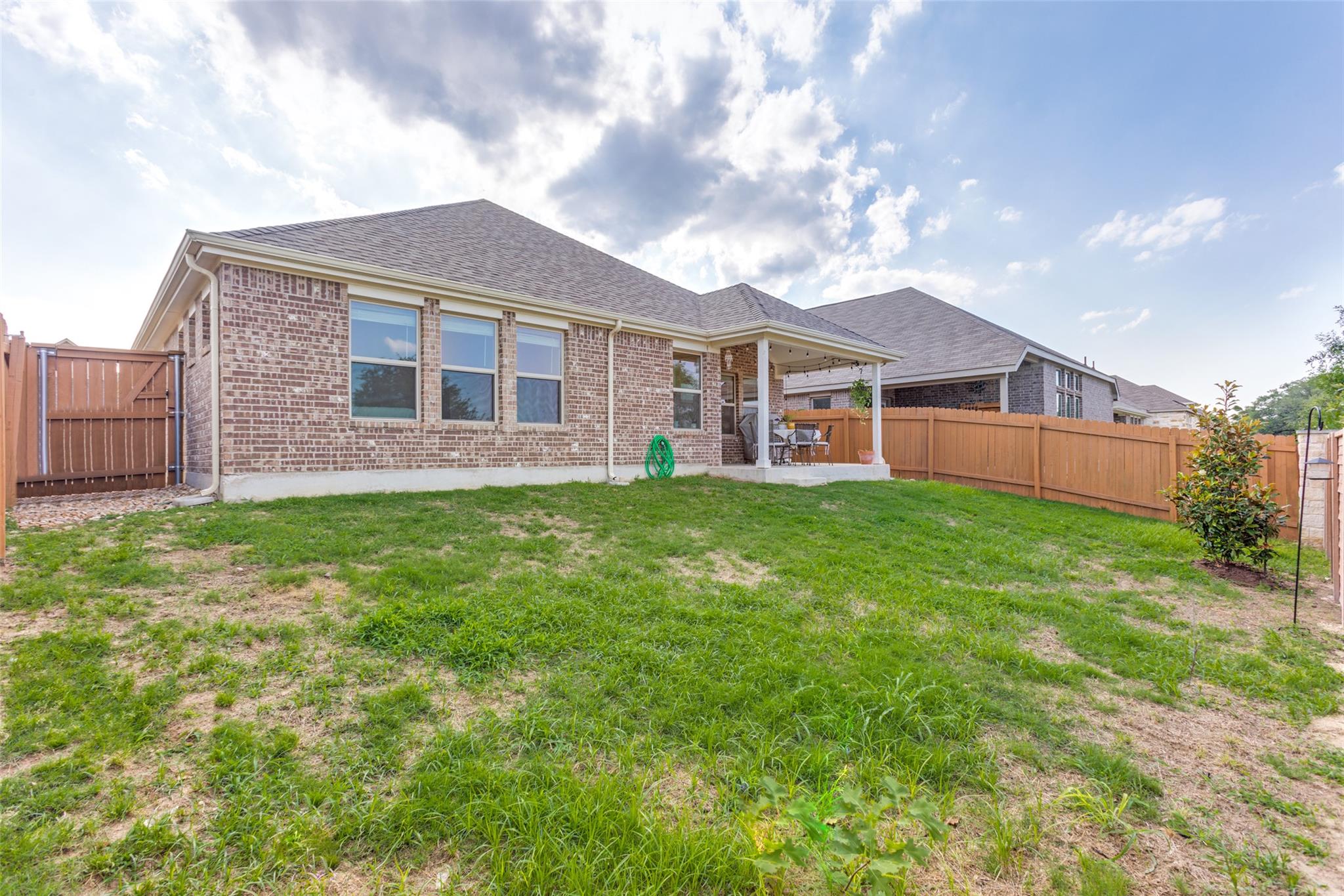 2212 McClendon Trl, Leander, TX 78641