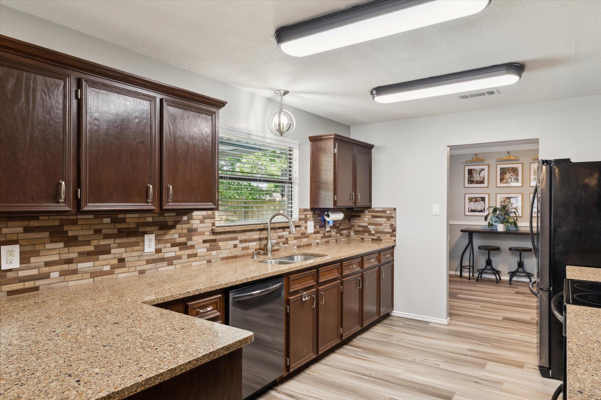 315 Barber Dr, Copperas Cove, TX 76522