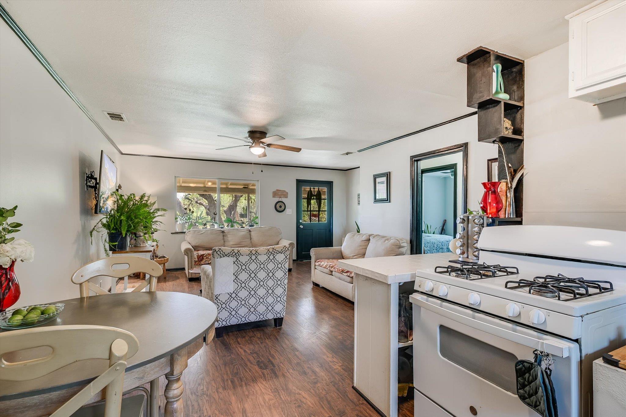 1750 Craddock Ave, San Marcos, TX 78666