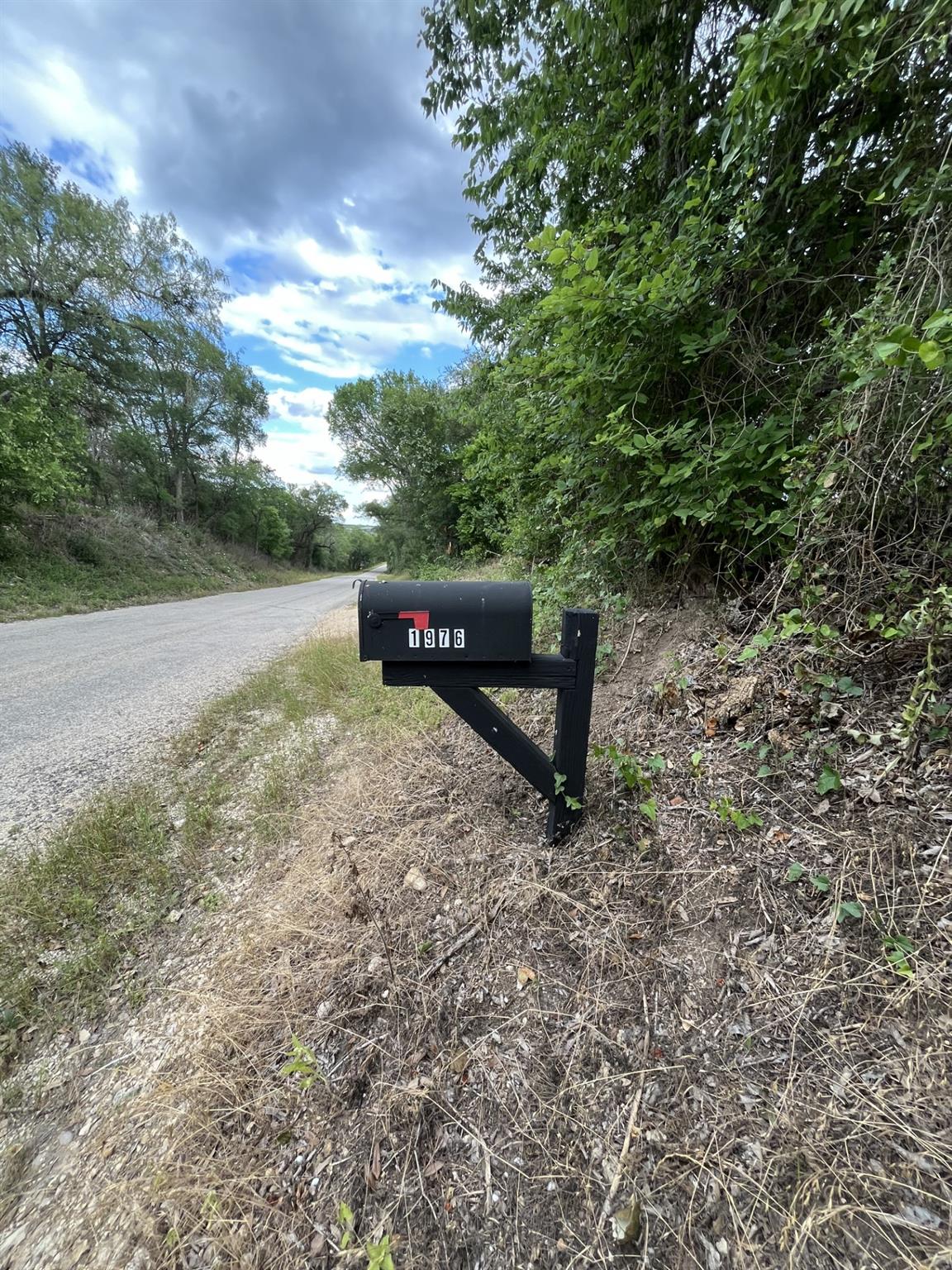 1976 Old Kelley Rd, Lockhart, TX 78644