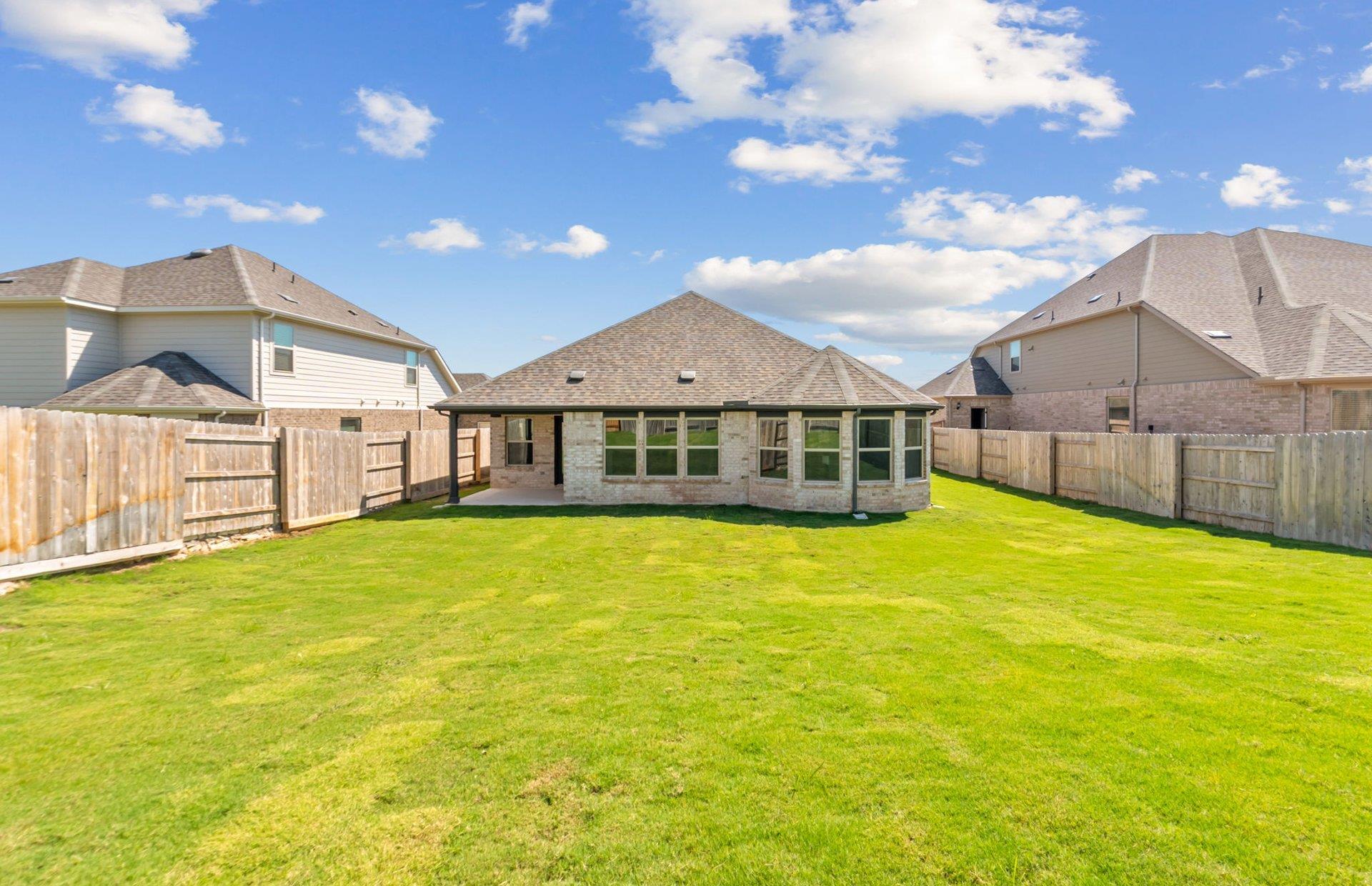 800 Crescent View Dr, Georgetown, TX 78628