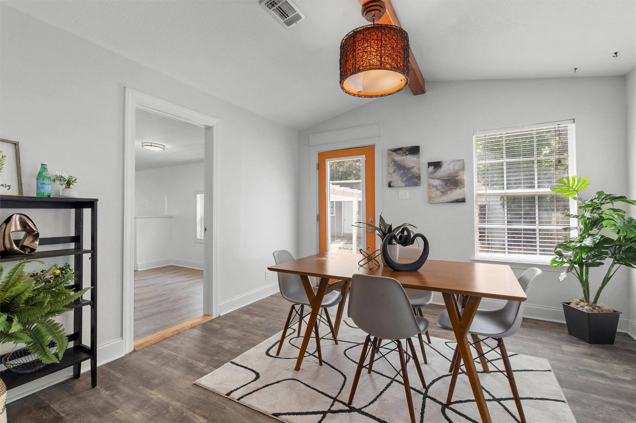 1125 Christie Dr, Austin, TX 78721