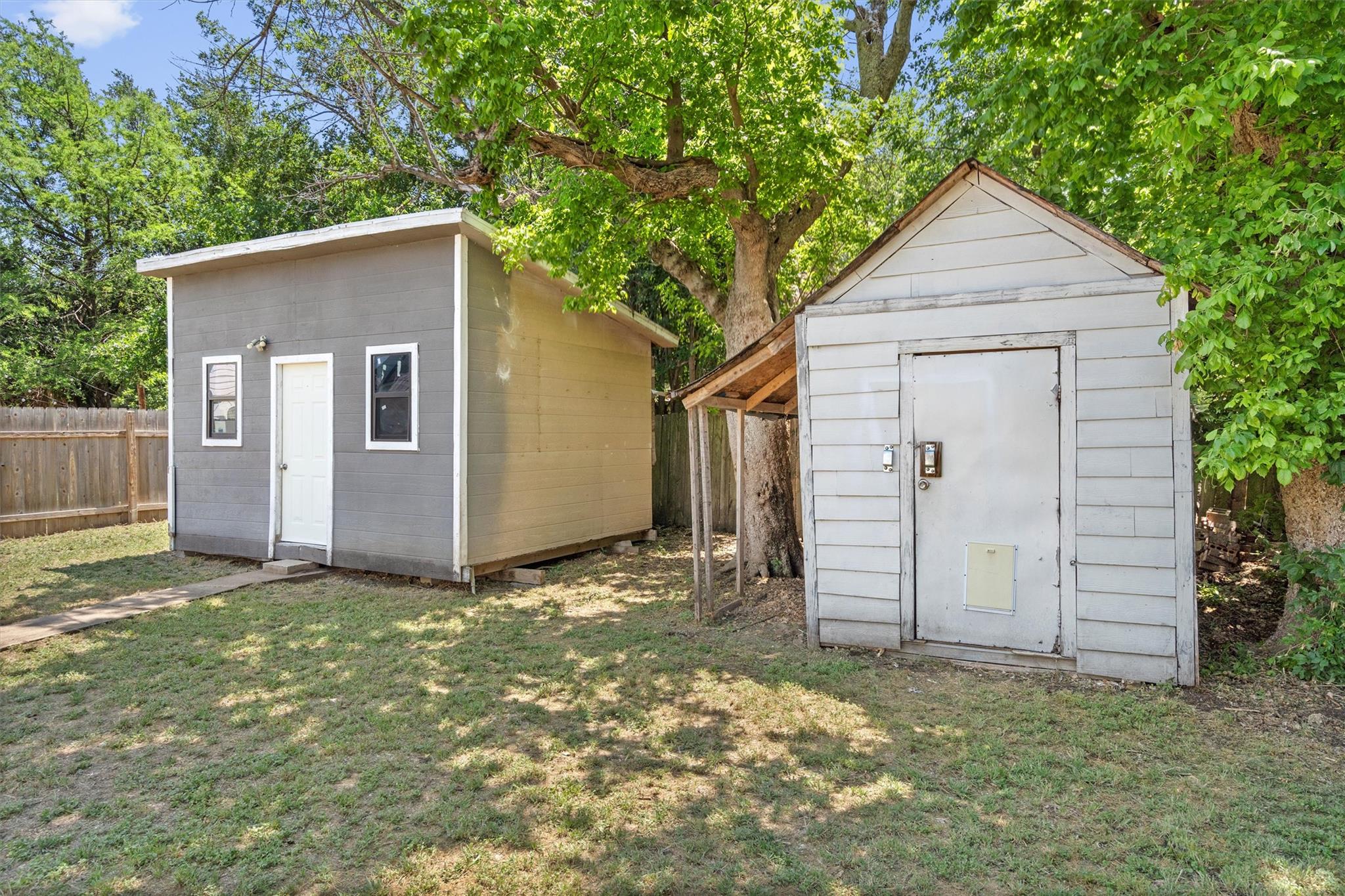 1125 Christie Dr, Austin, TX 78721