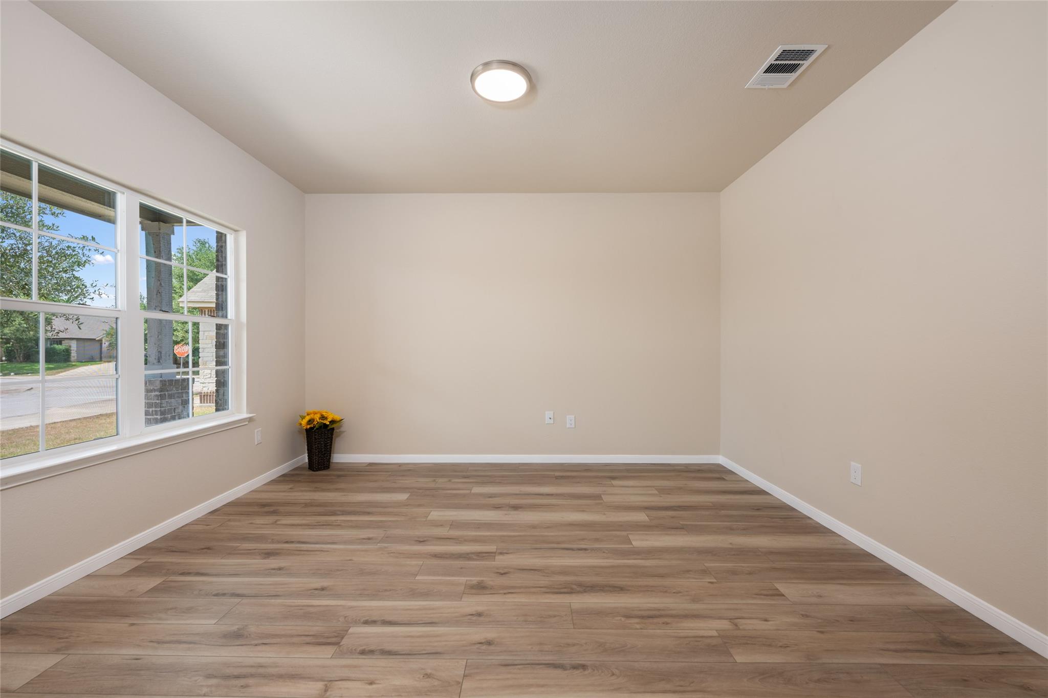 605 Silver Wing Dr, Austin, TX 78725