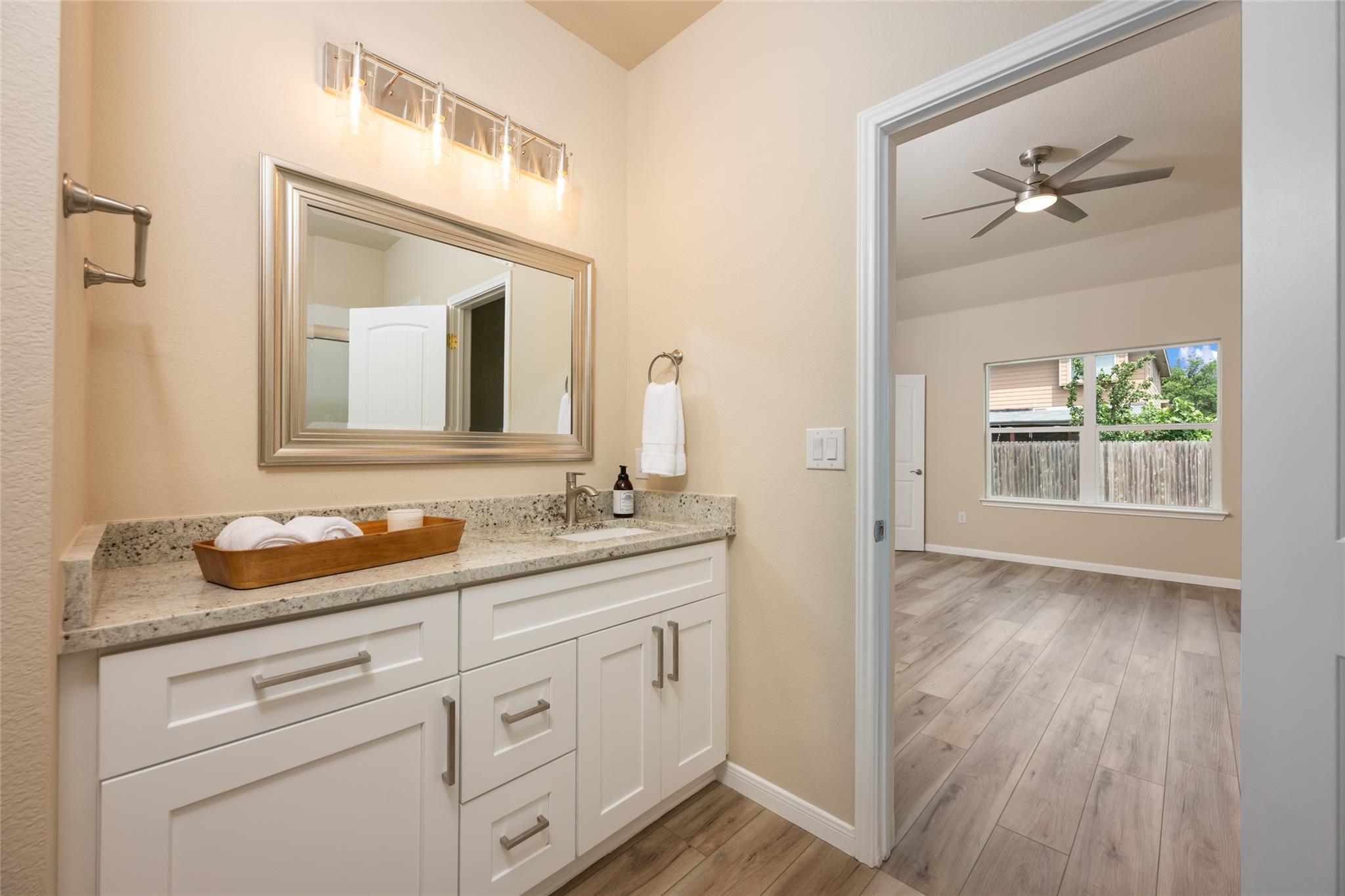 605 Silver Wing Dr, Austin, TX 78725