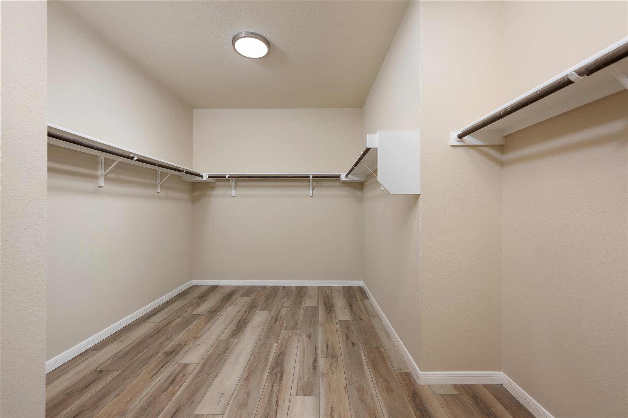 605 Silver Wing Dr, Austin, TX 78725