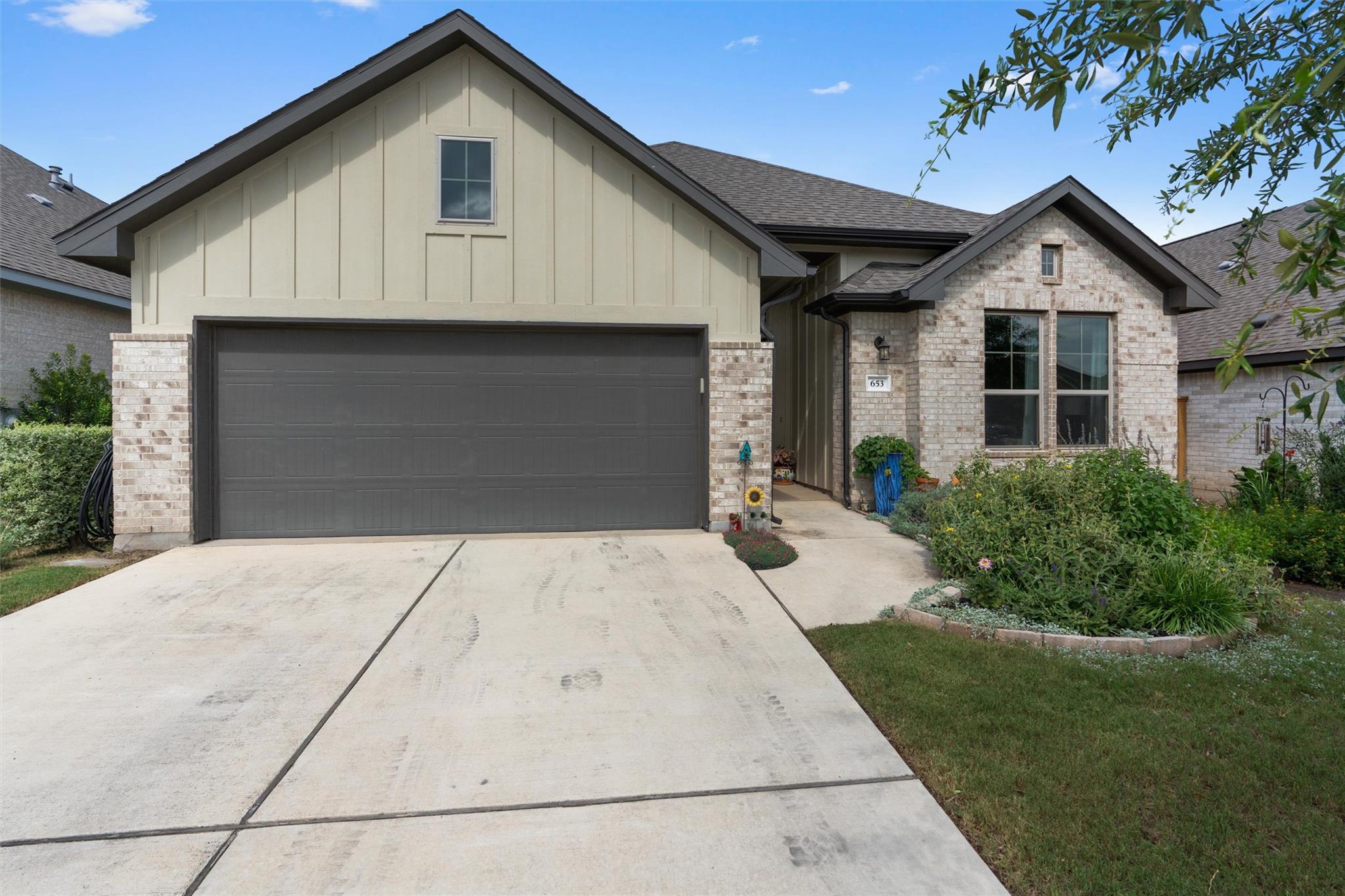653 Coyote Creek Way, Kyle, TX 78640
