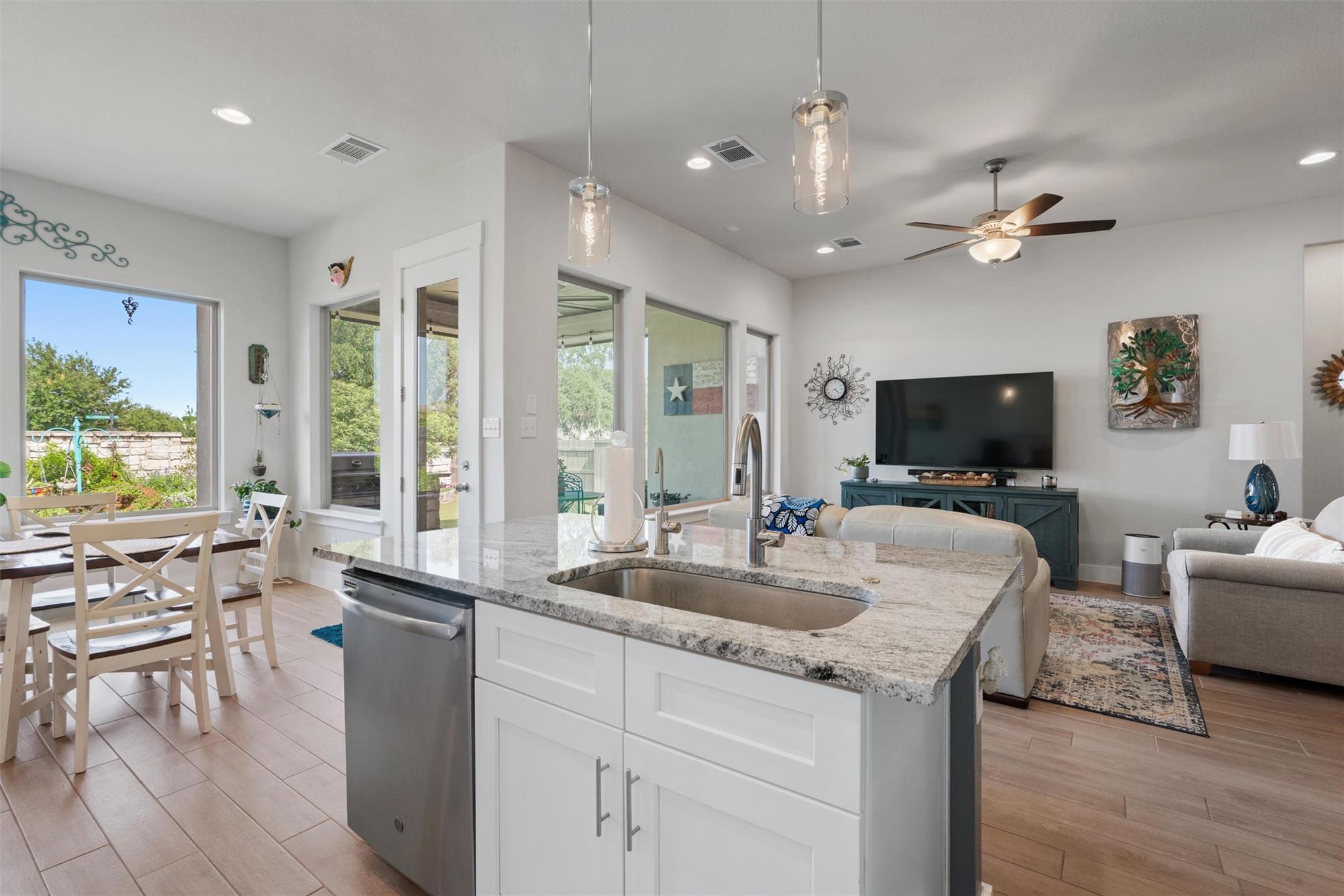 653 Coyote Creek Way, Kyle, TX 78640