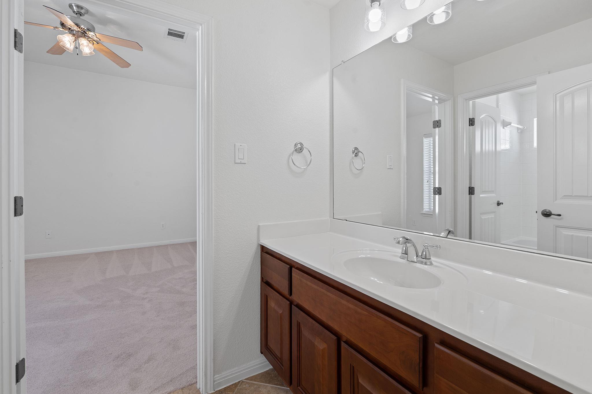 16413 Broadbay Dr, Austin, TX 78717
