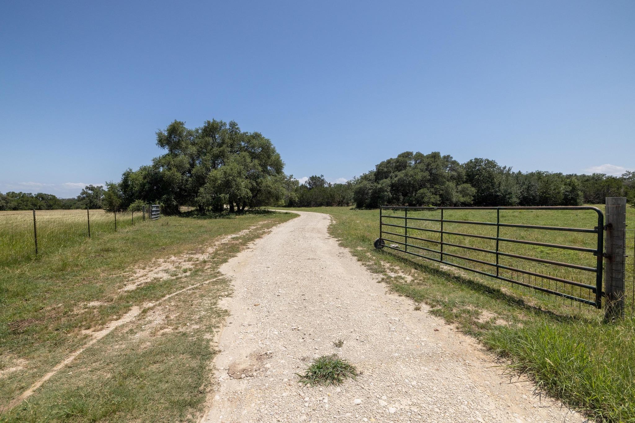 1201 County Road 229, Florence, TX 76527