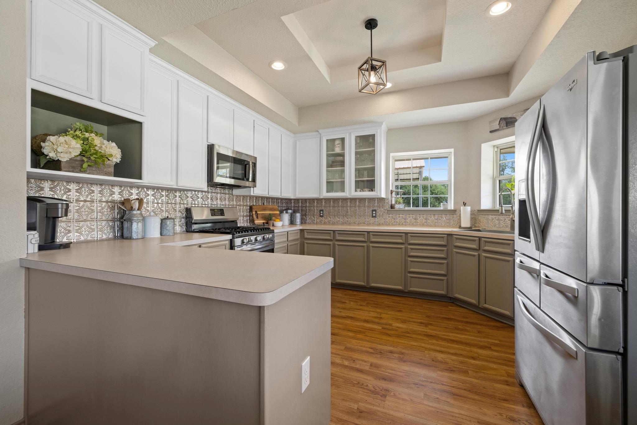 1201 County Road 229, Florence, TX 76527