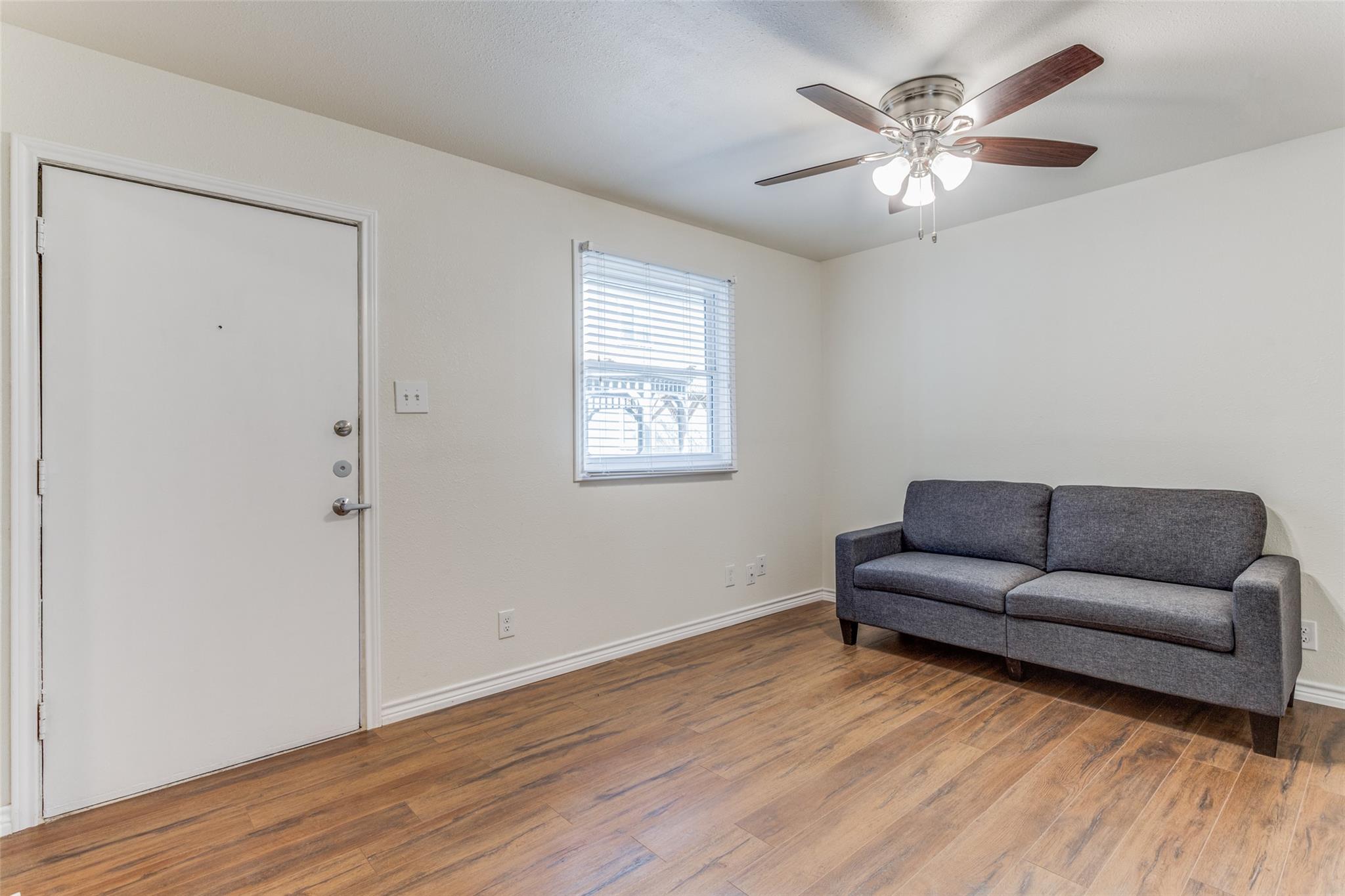 2401 Manor Rd # 113, Austin, TX 78722