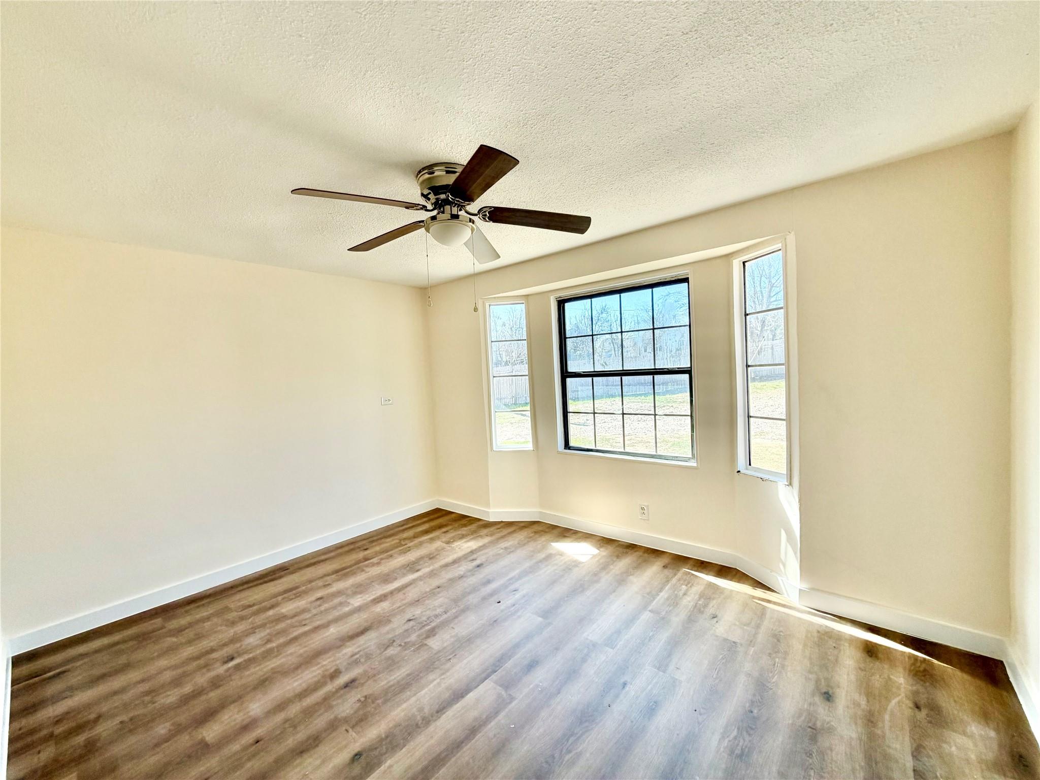 10208 Thomaswood Ln, Austin, TX 78736