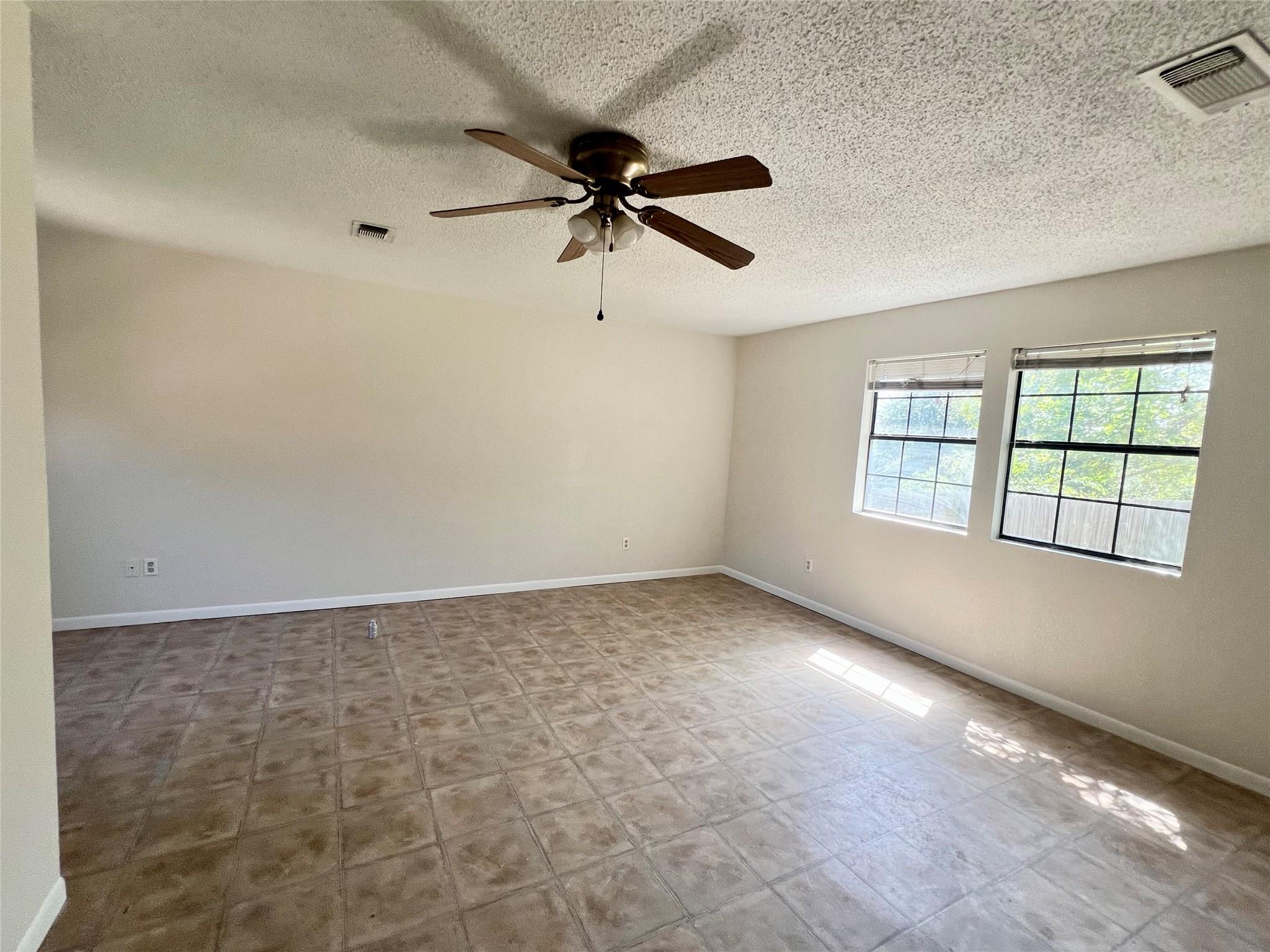 10208 Thomaswood Ln, Austin, TX 78736
