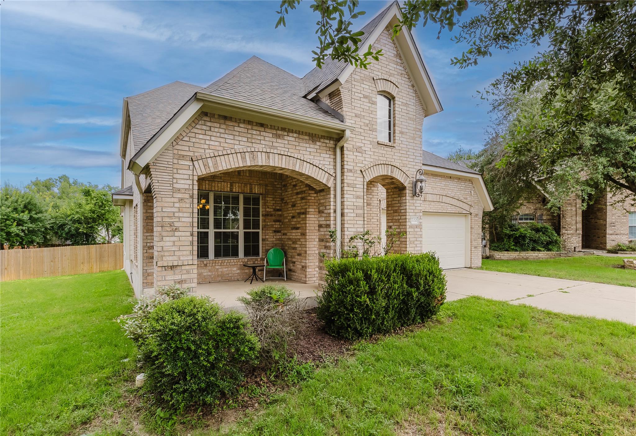 722 Tom Kite Dr, Round Rock, TX 78664