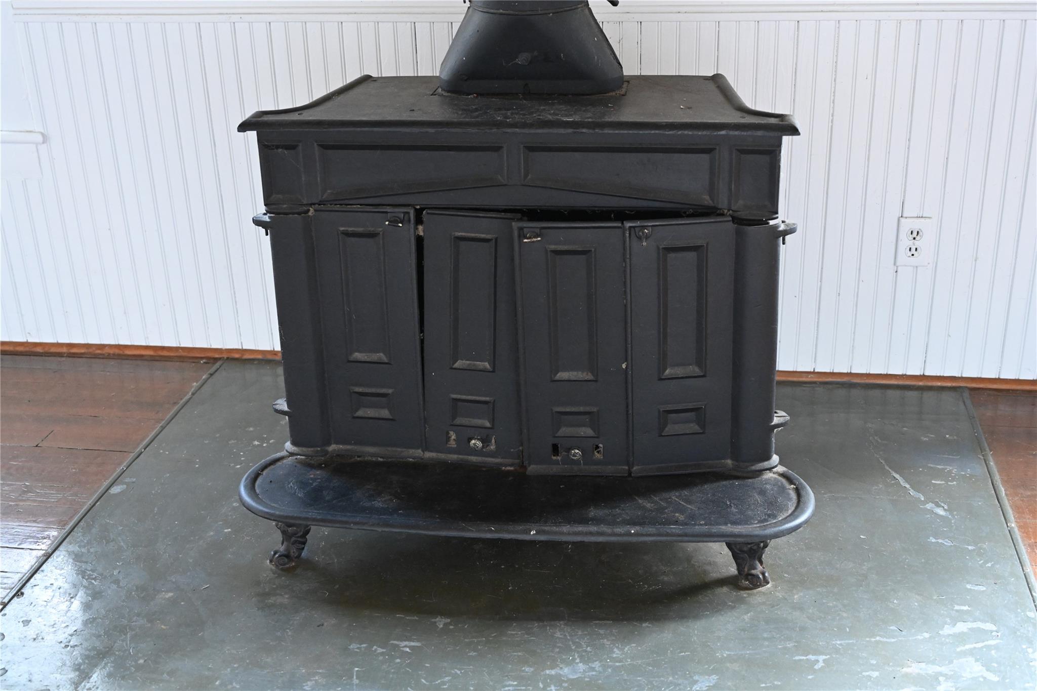 4739 Creamer Creek Rd, La Grange, TX 78945