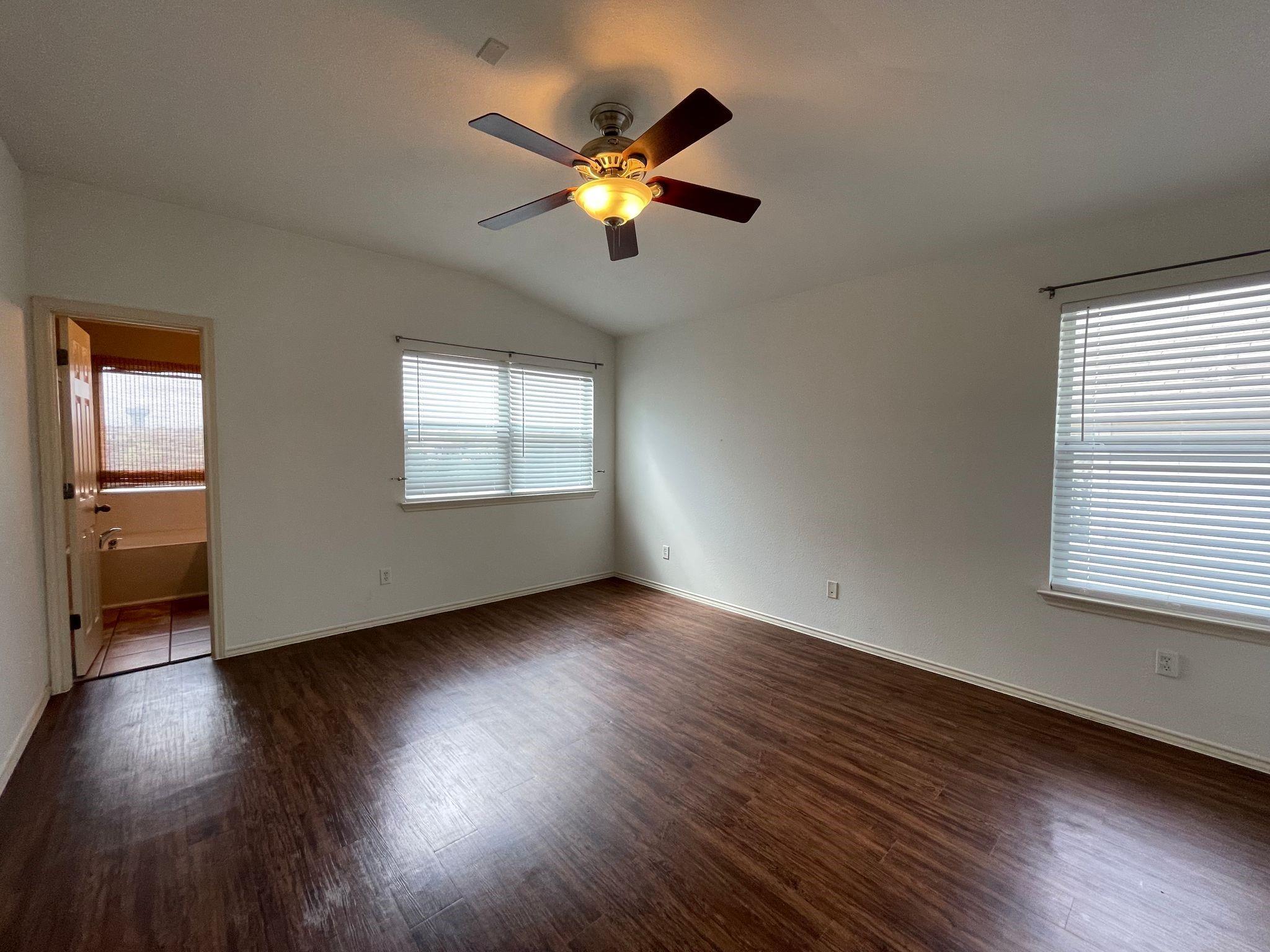 10520 Dunham Forest Rd, Austin, TX 78717