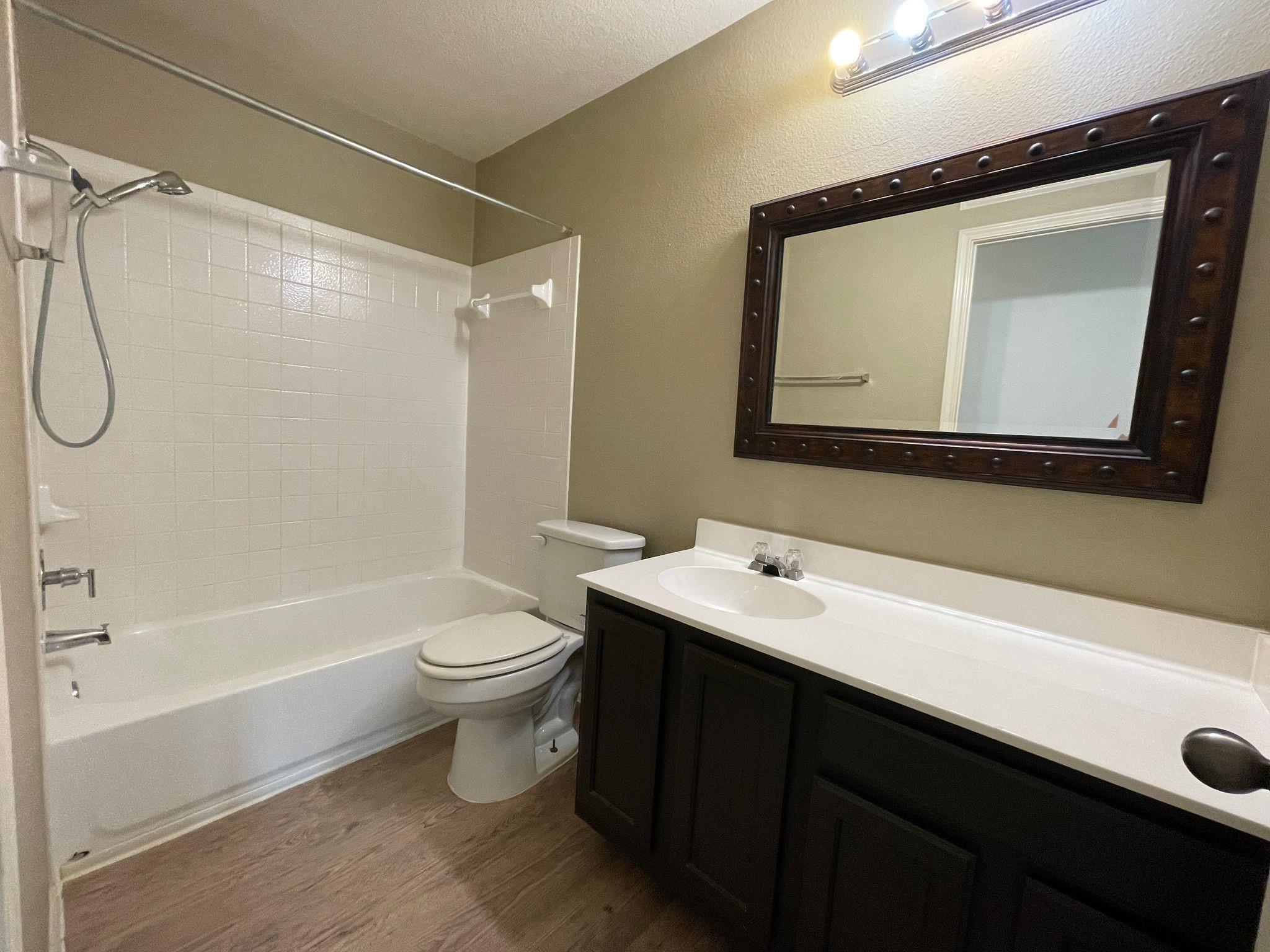10520 Dunham Forest Rd, Austin, TX 78717