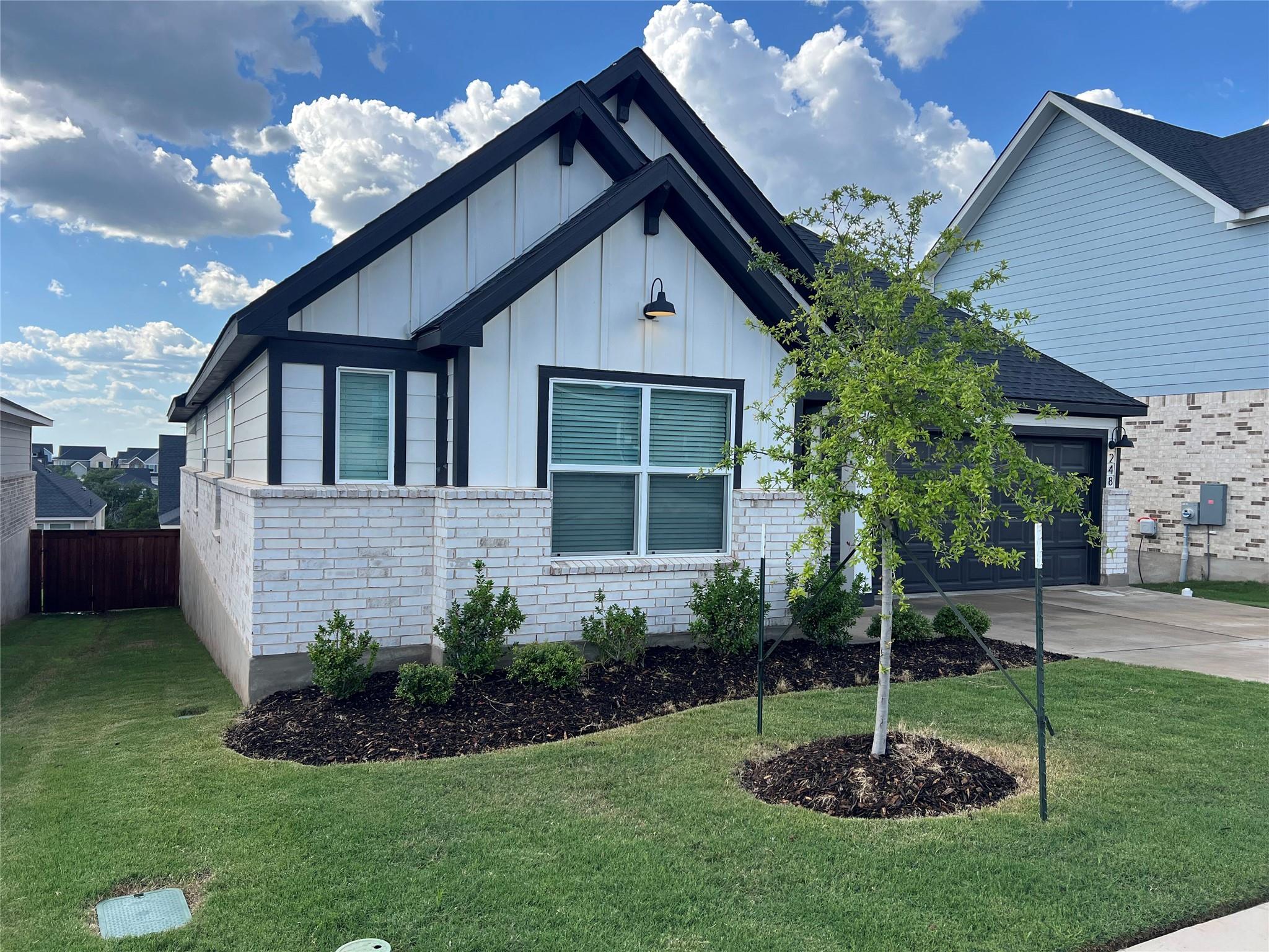 248 Lone Cedar Rd, Marble Falls, TX 78654