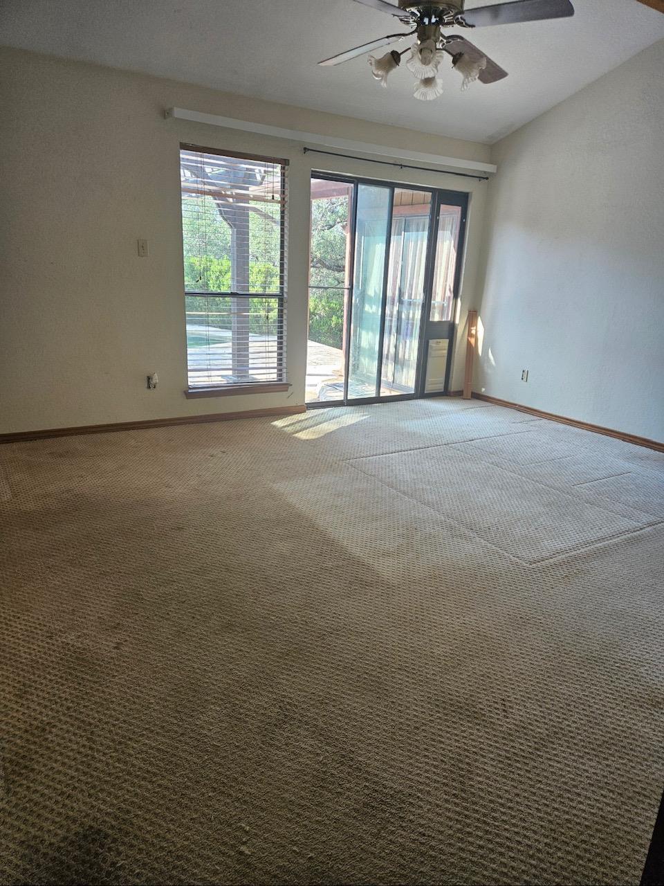319 Fawnridge St, Georgetown, TX 78628