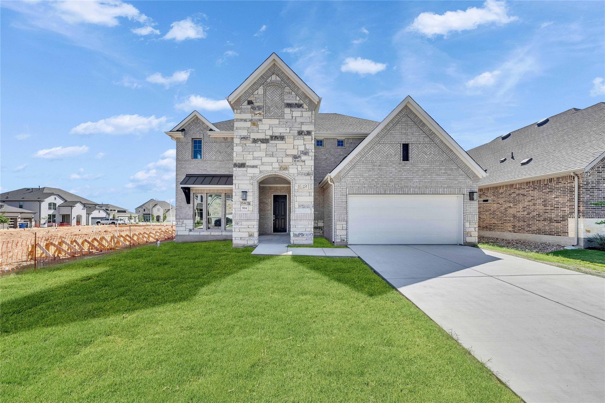 924 Misty Bluff Way, Leander, TX 78641