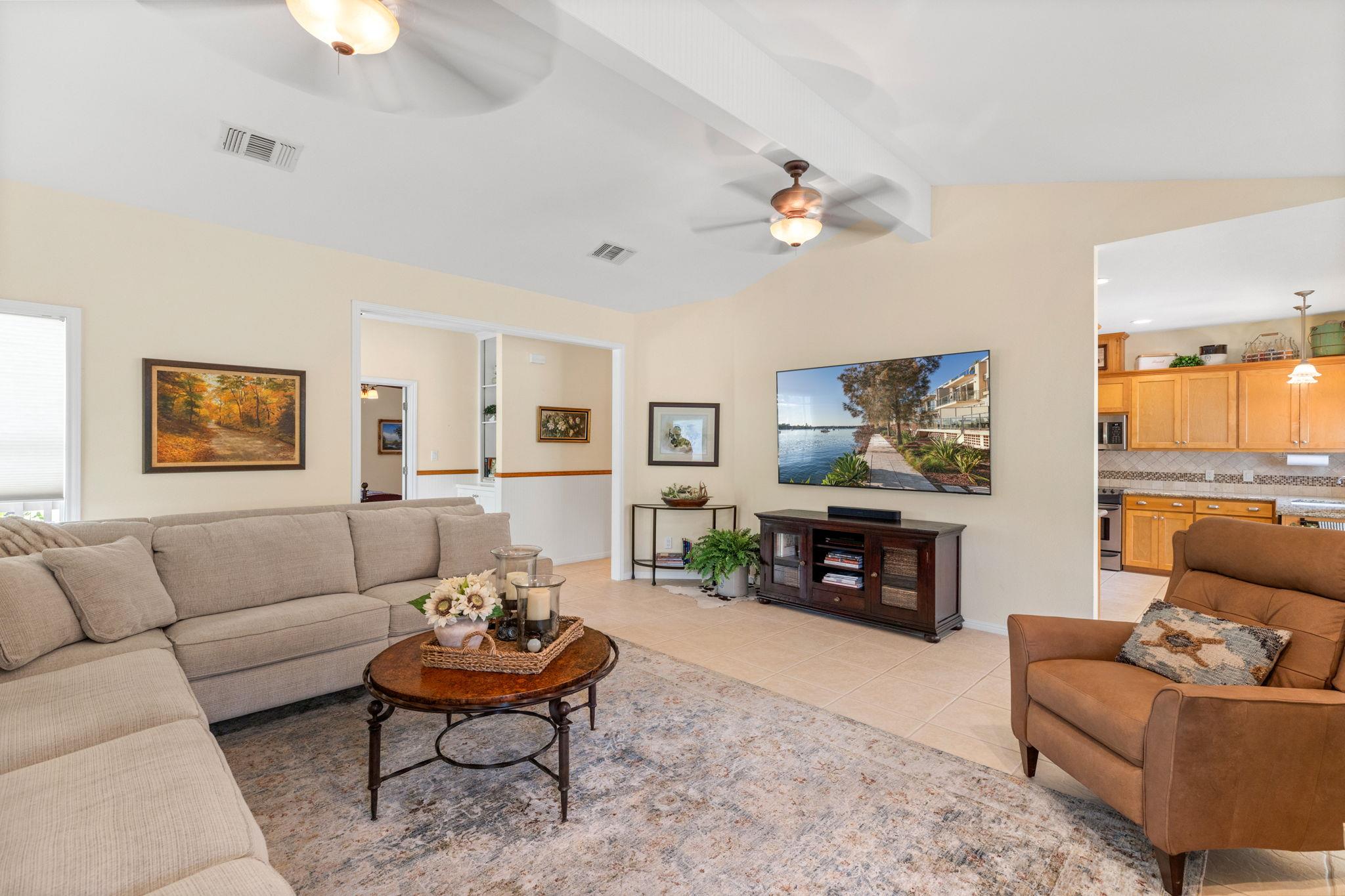 1600 Cattlemens Row, Lockhart, TX 78644