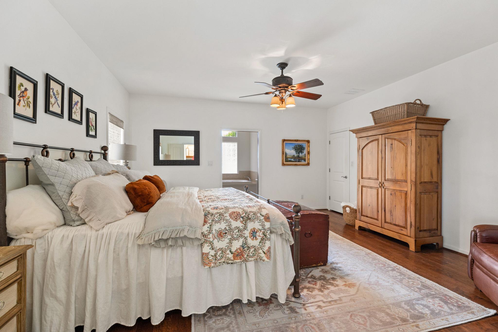 1600 Cattlemens Row, Lockhart, TX 78644
