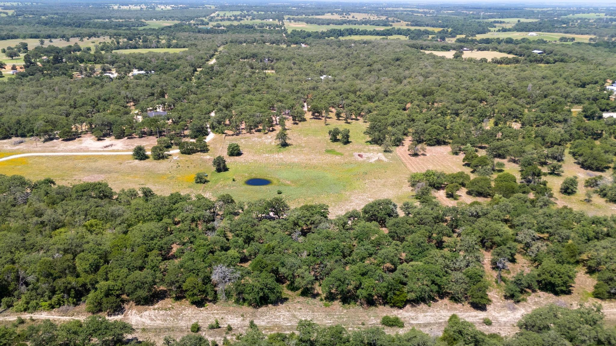 200 Cumley Ln, Thorndale, TX 76577