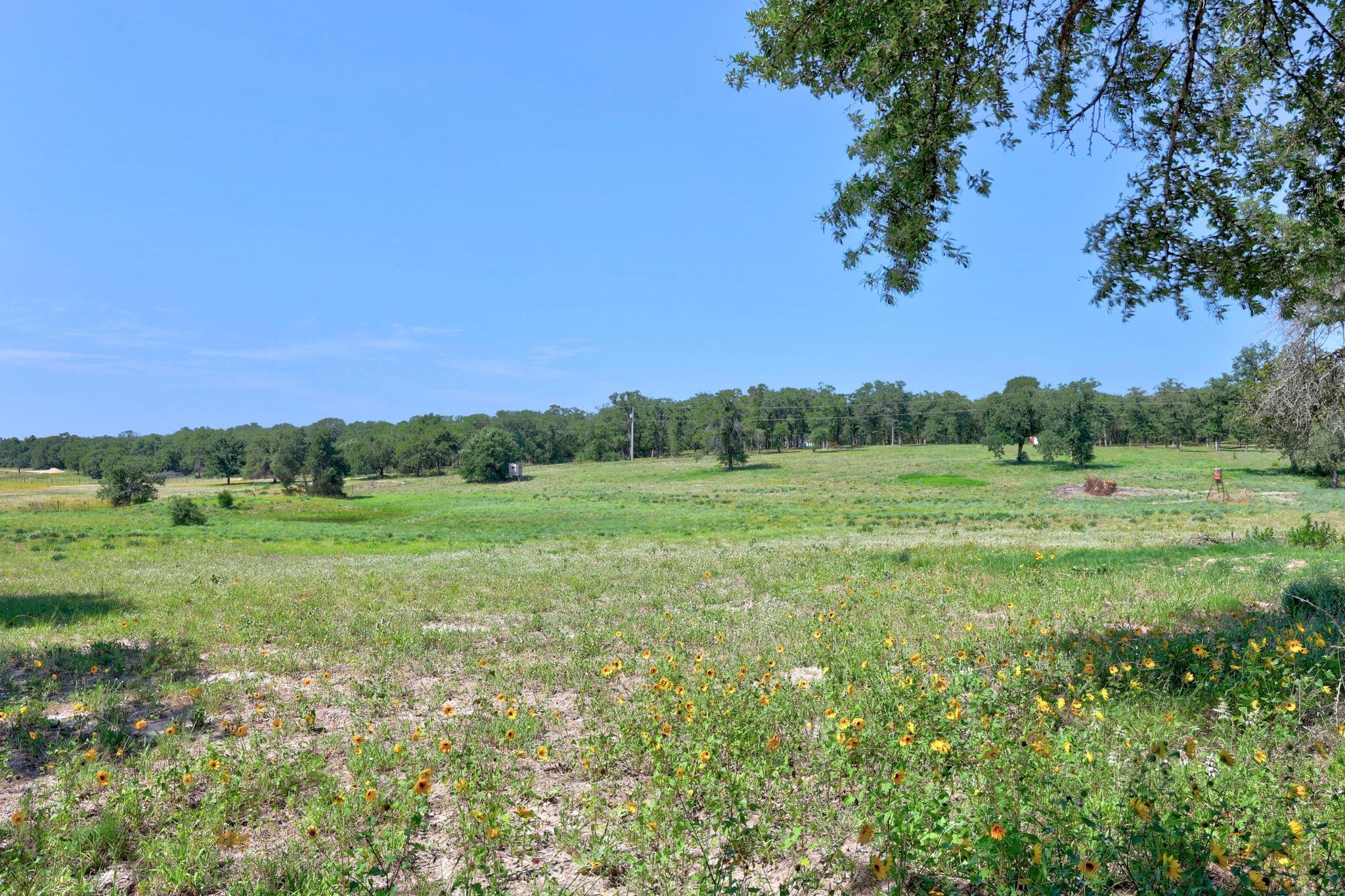 200 Cumley Ln, Thorndale, TX 76577