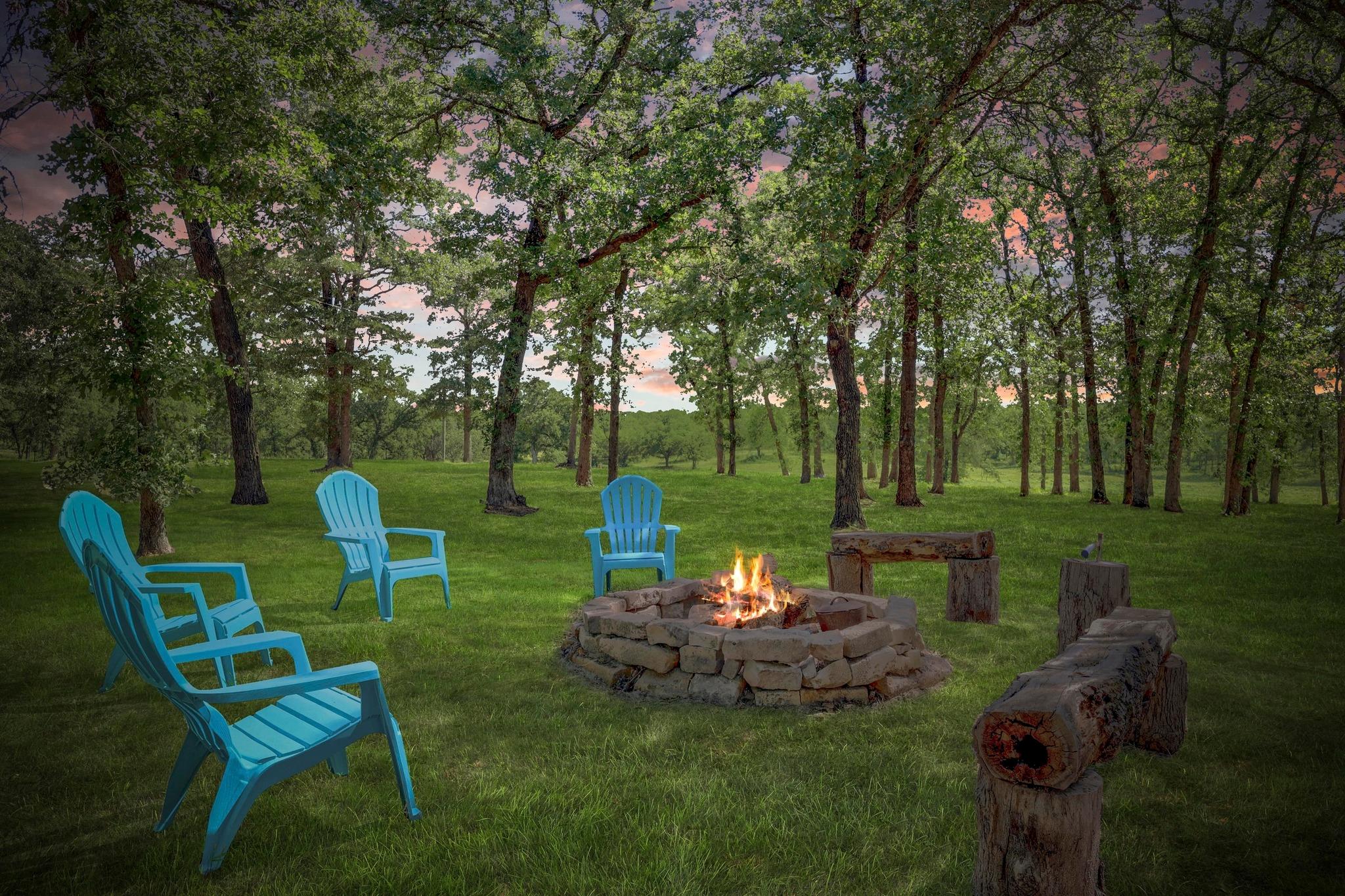 200 Cumley Ln, Thorndale, TX 76577