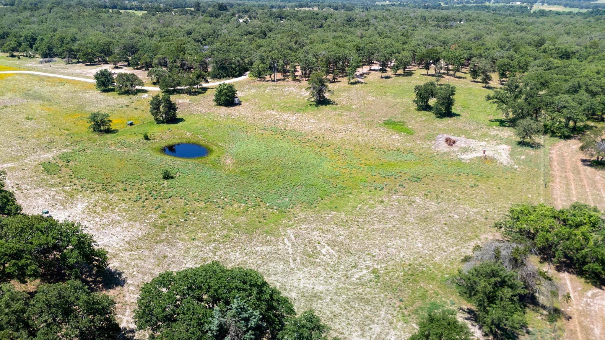 200 Cumley Ln, Thorndale, TX 76577