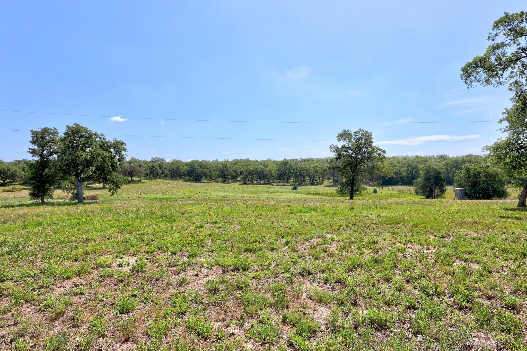 200 Cumley Ln, Thorndale, TX 76577