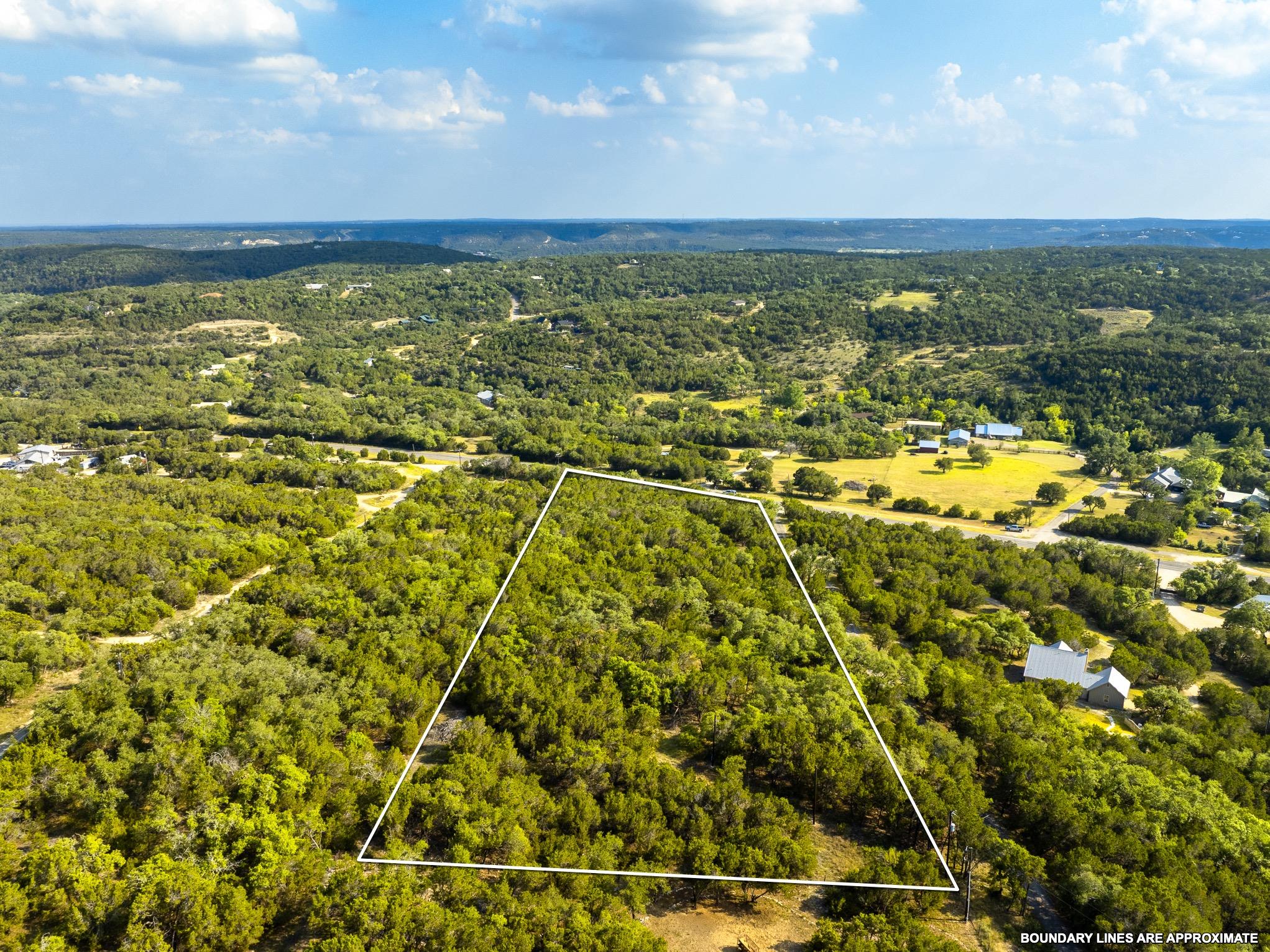 2934 Elm Terrace Ln, Wimberley, TX 78676