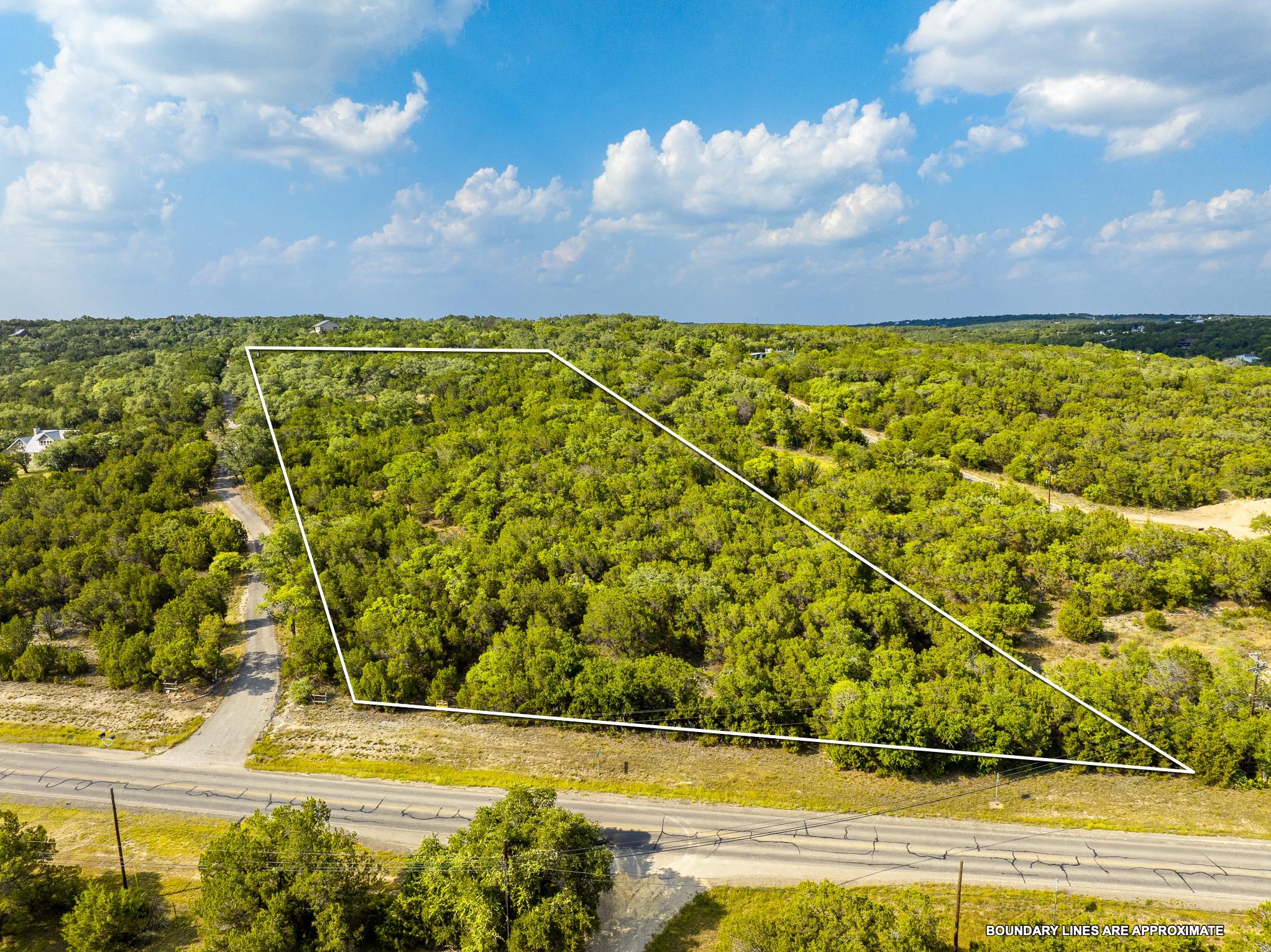 2934 Elm Terrace Ln, Wimberley, TX 78676