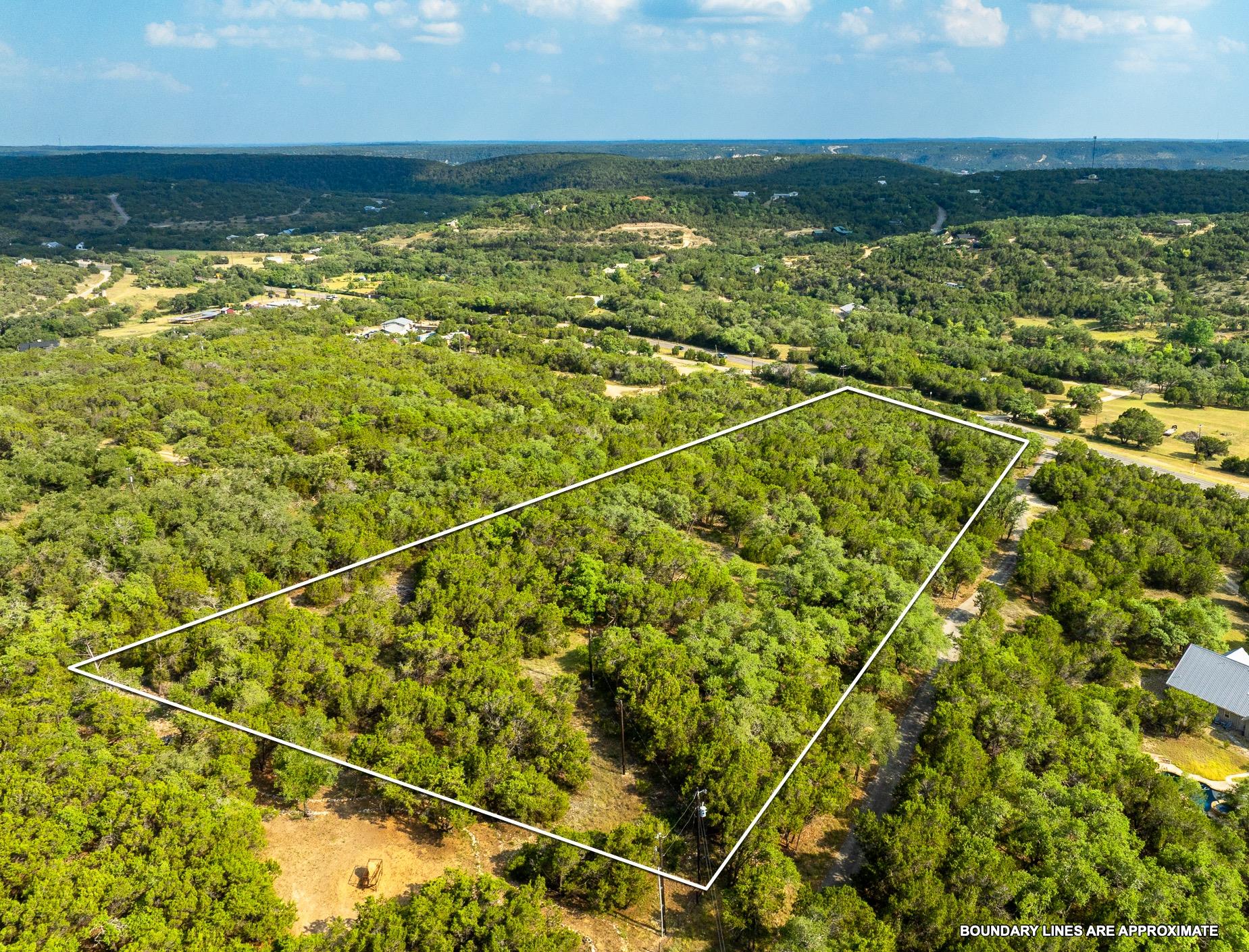 2934 Elm Terrace Ln, Wimberley, TX 78676