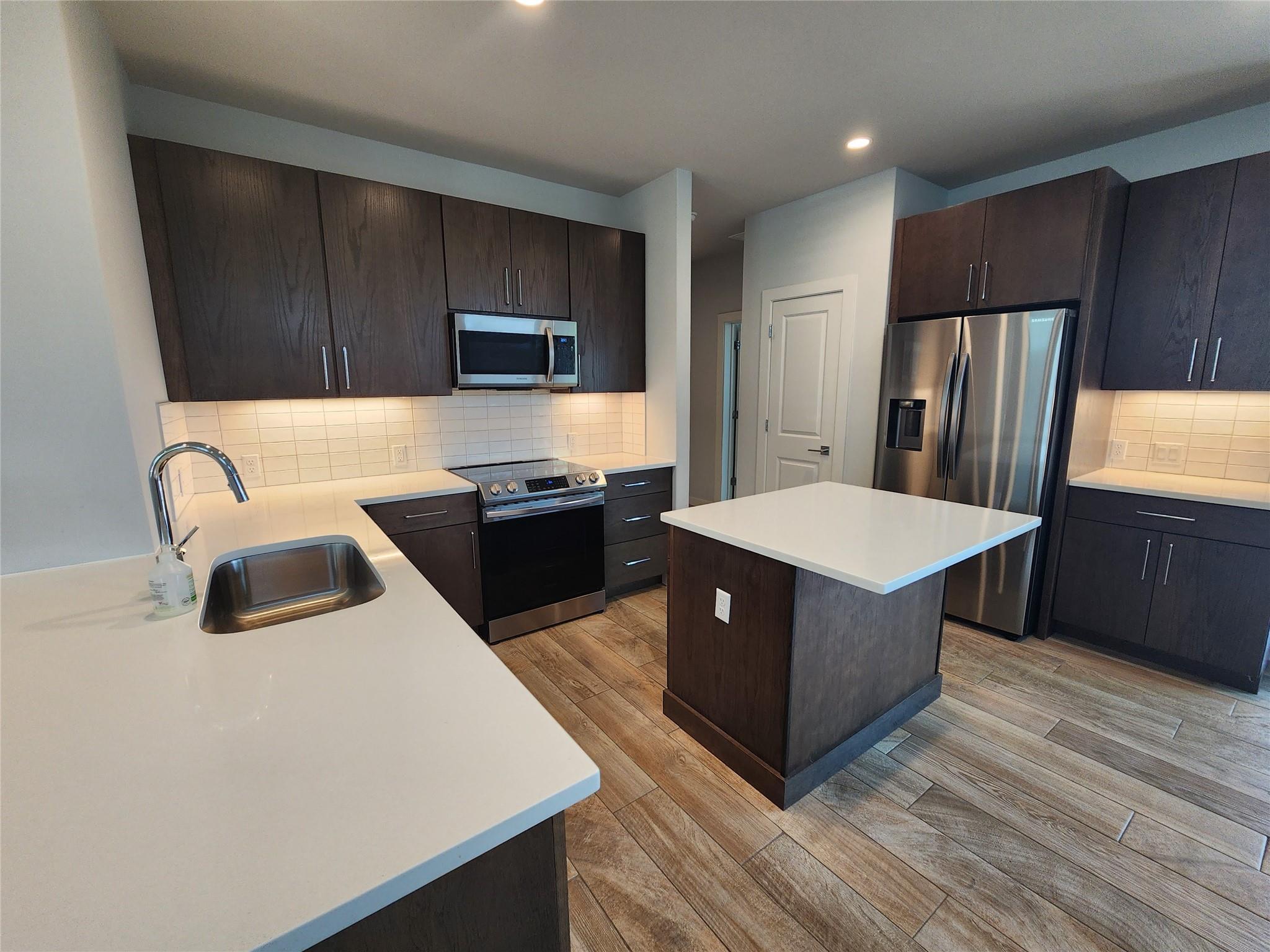 9724 Evening Canopy Dr, Manor, TX 78653