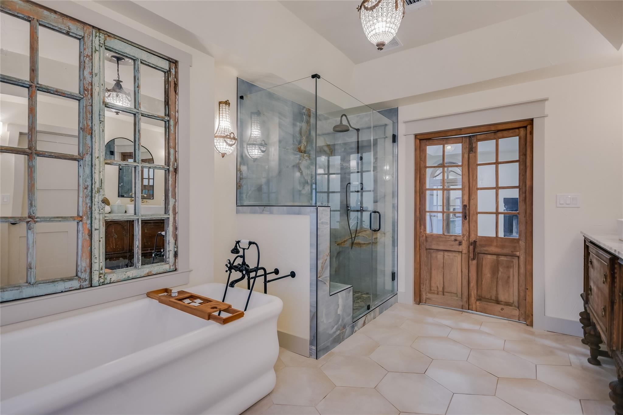 1100 GREEN ACRES Dr, Wimberley, TX 78676