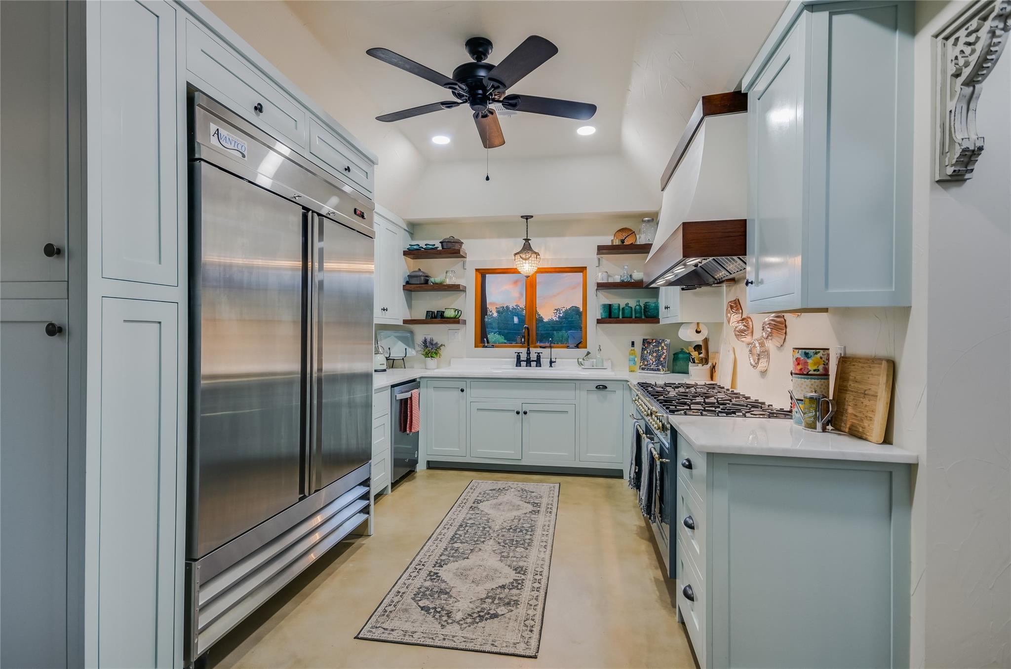 1100 GREEN ACRES Dr, Wimberley, TX 78676