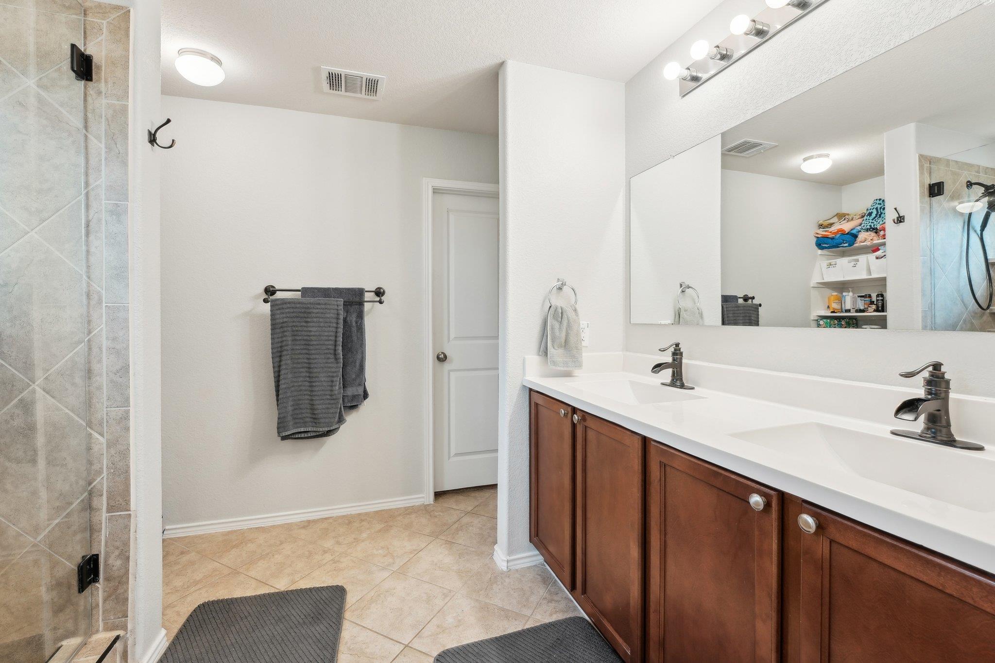 432 Druse Ln, Jarrell, TX 76537