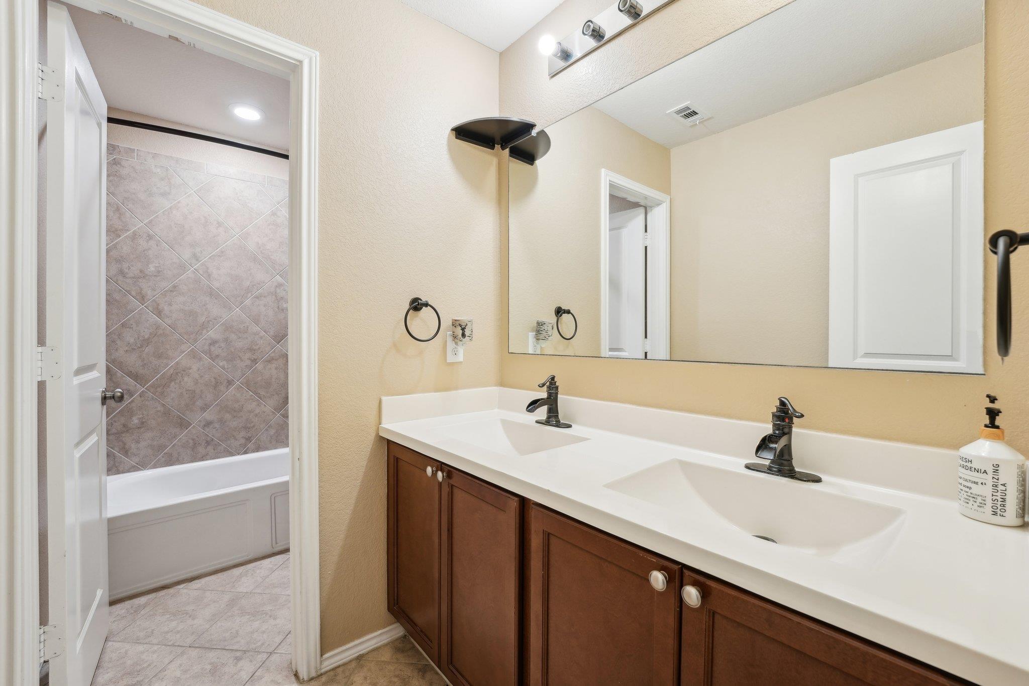 432 Druse Ln, Jarrell, TX 76537