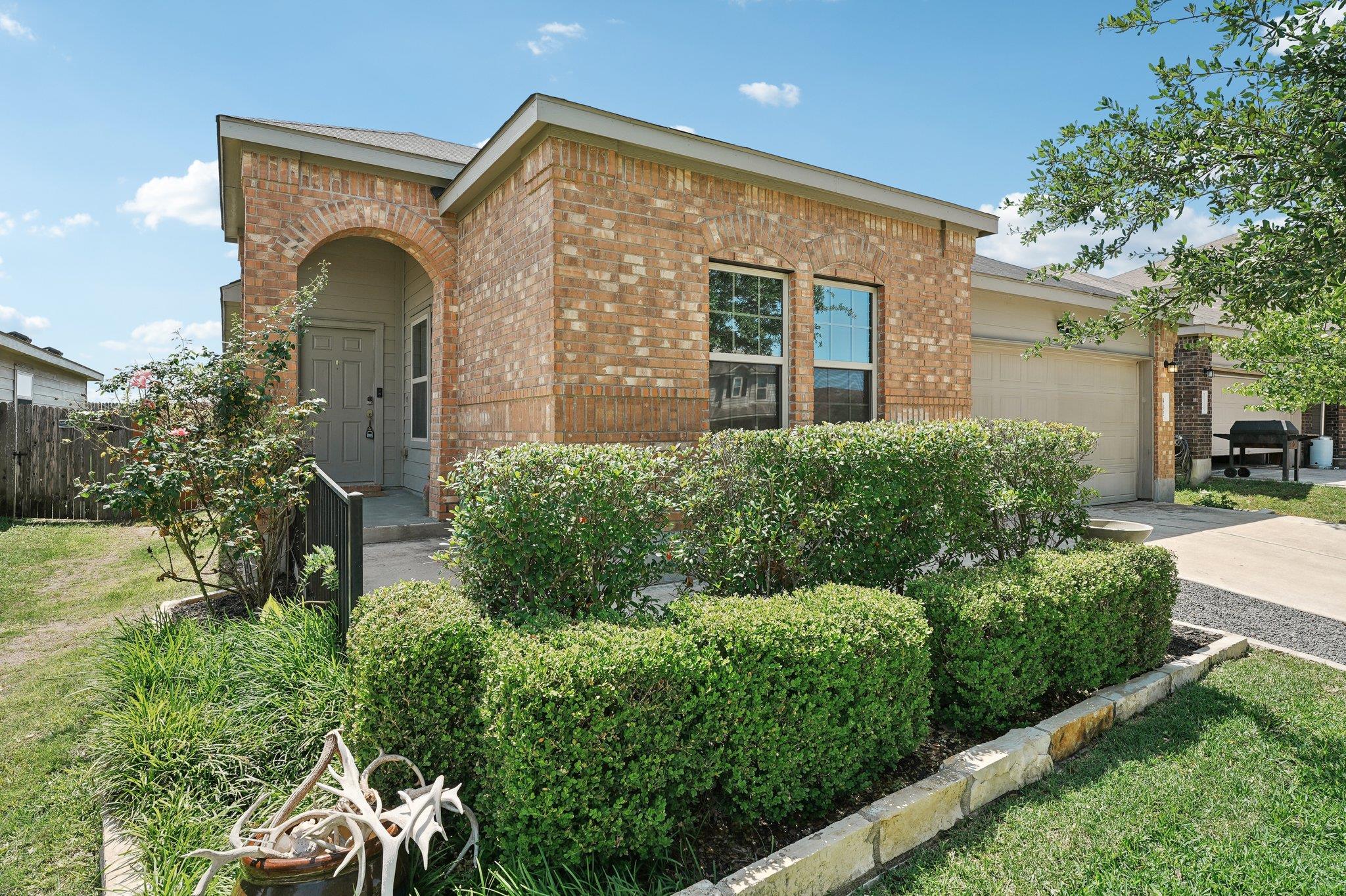 432 Druse Ln, Jarrell, TX 76537