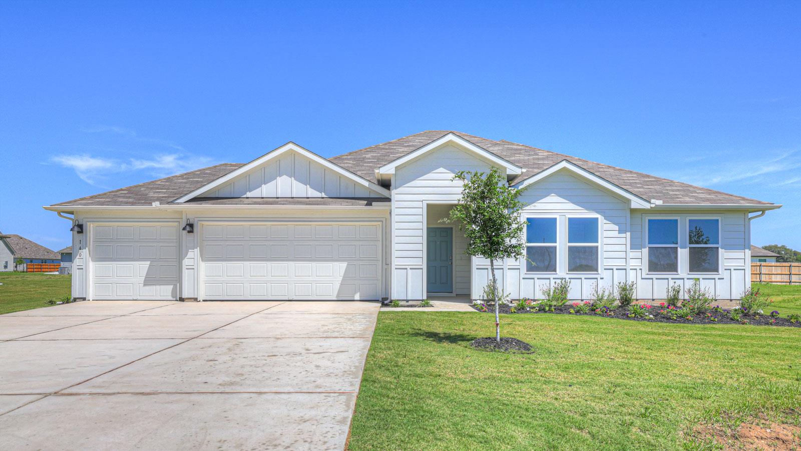140 TAYLOR POND Path, Lockhart, TX 78644