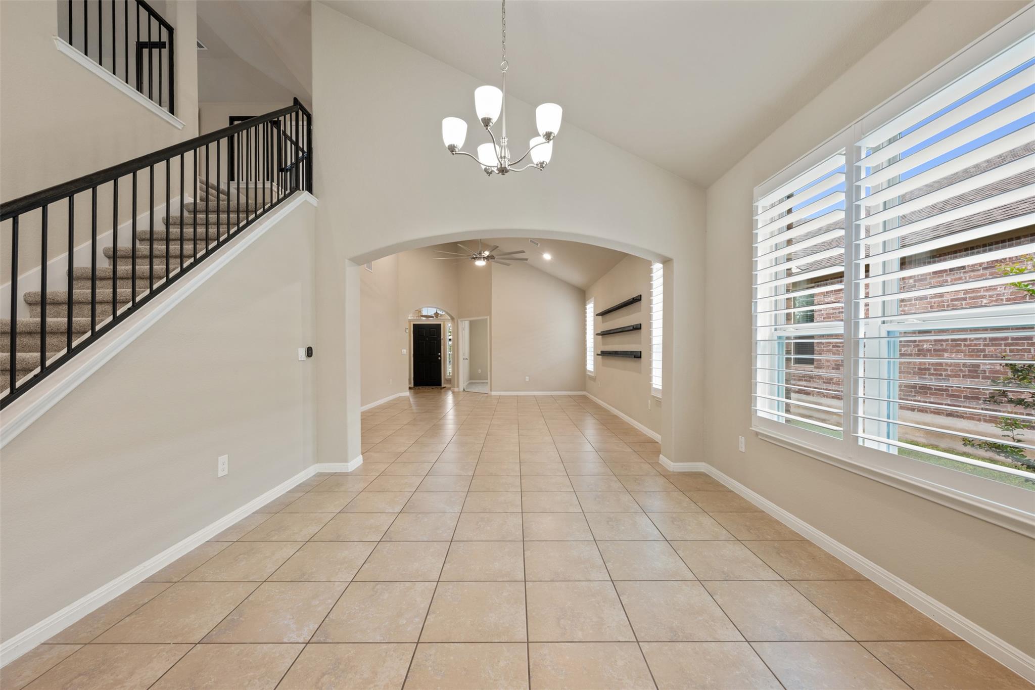 533 Flag Ln, Leander, TX 78641
