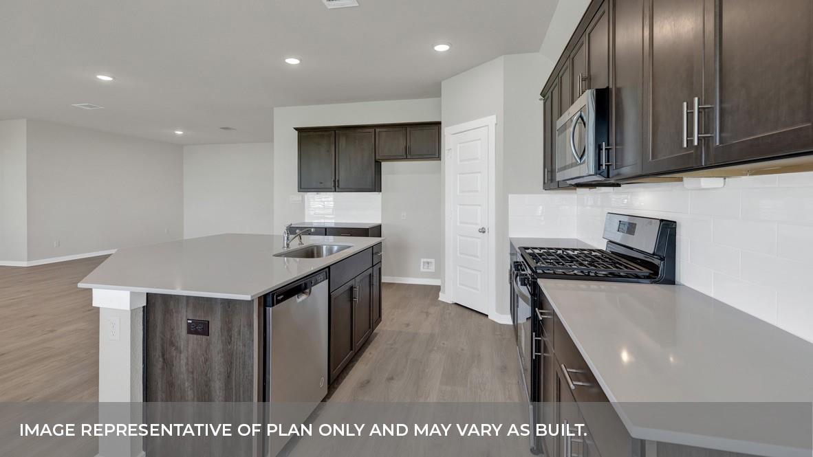 362 BARRON ESTATE Dr, Lockhart, TX 78644