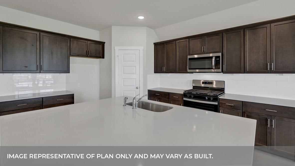 362 BARRON ESTATE Dr, Lockhart, TX 78644