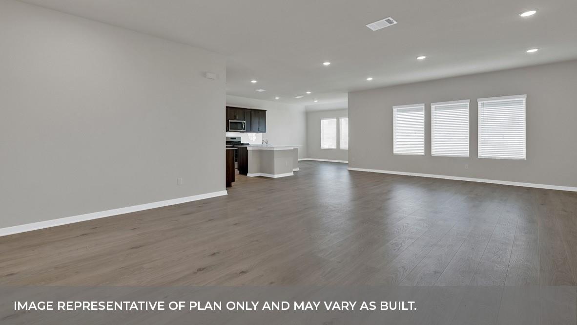 362 BARRON ESTATE Dr, Lockhart, TX 78644